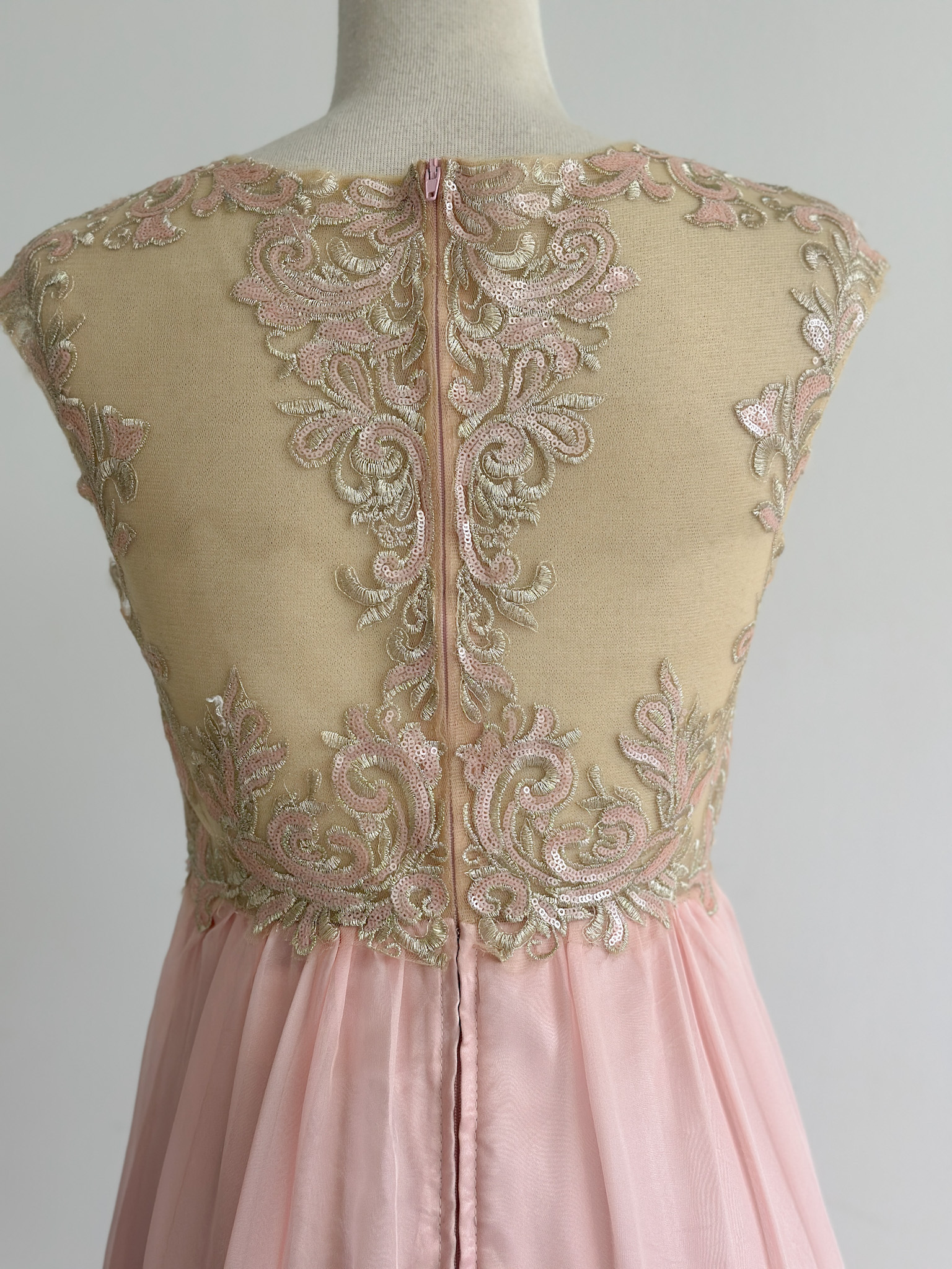 F57B9D81-9D7D-4647-AD5B-BBA9DC00CECC