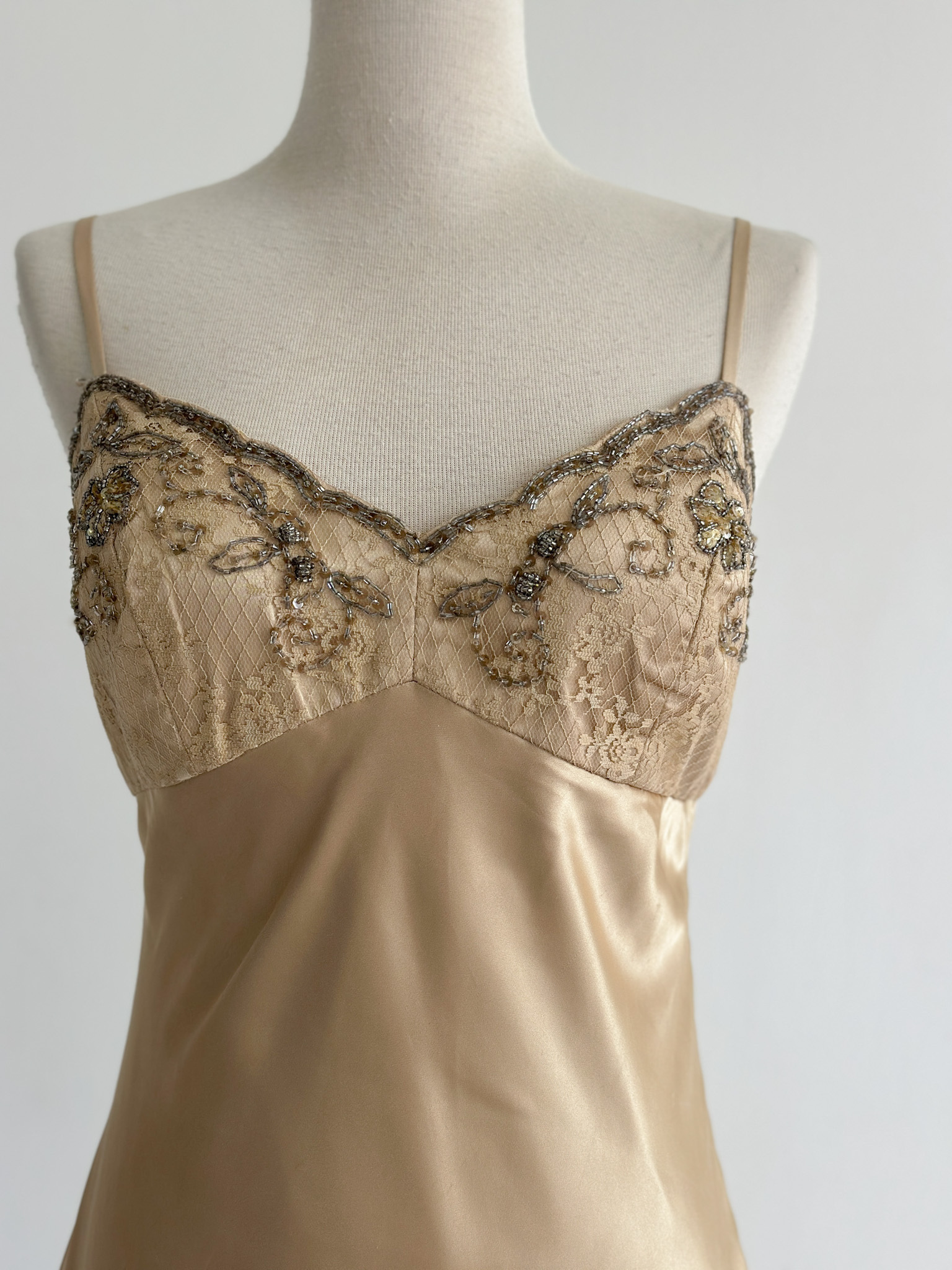 4FAA0FF7-B771-475E-A9D9-72993955DD7F