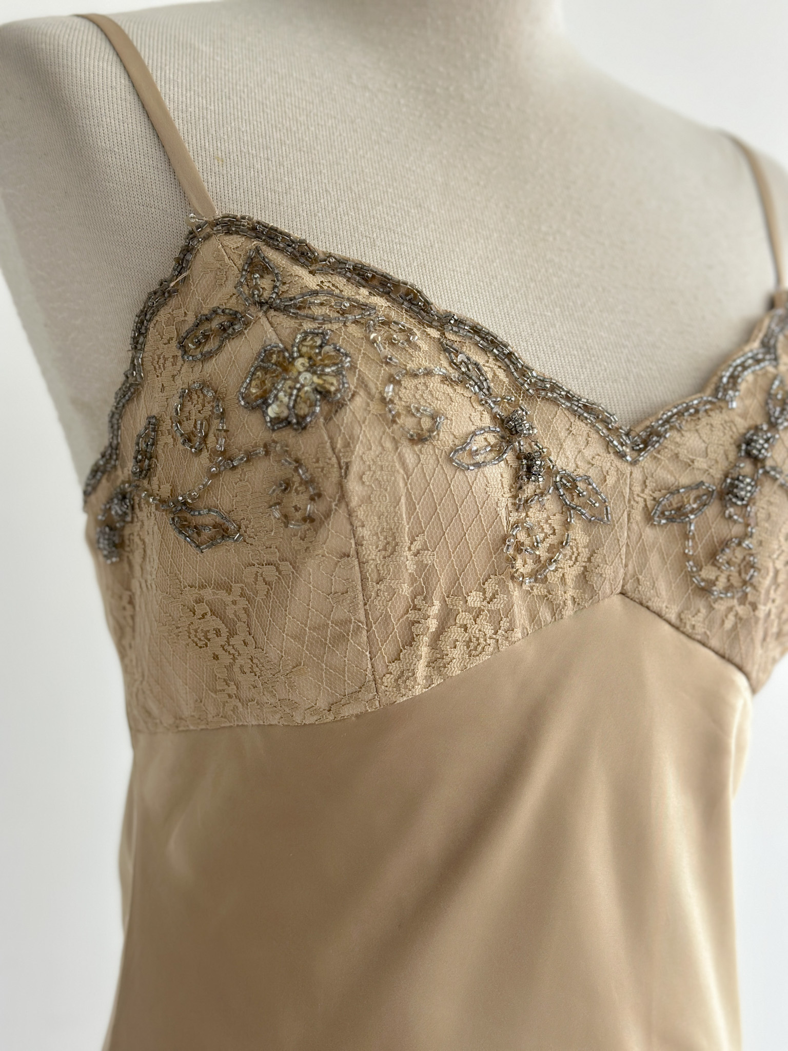 902DD2B7-D6CC-4A4F-90E2-CEFA535E50EC