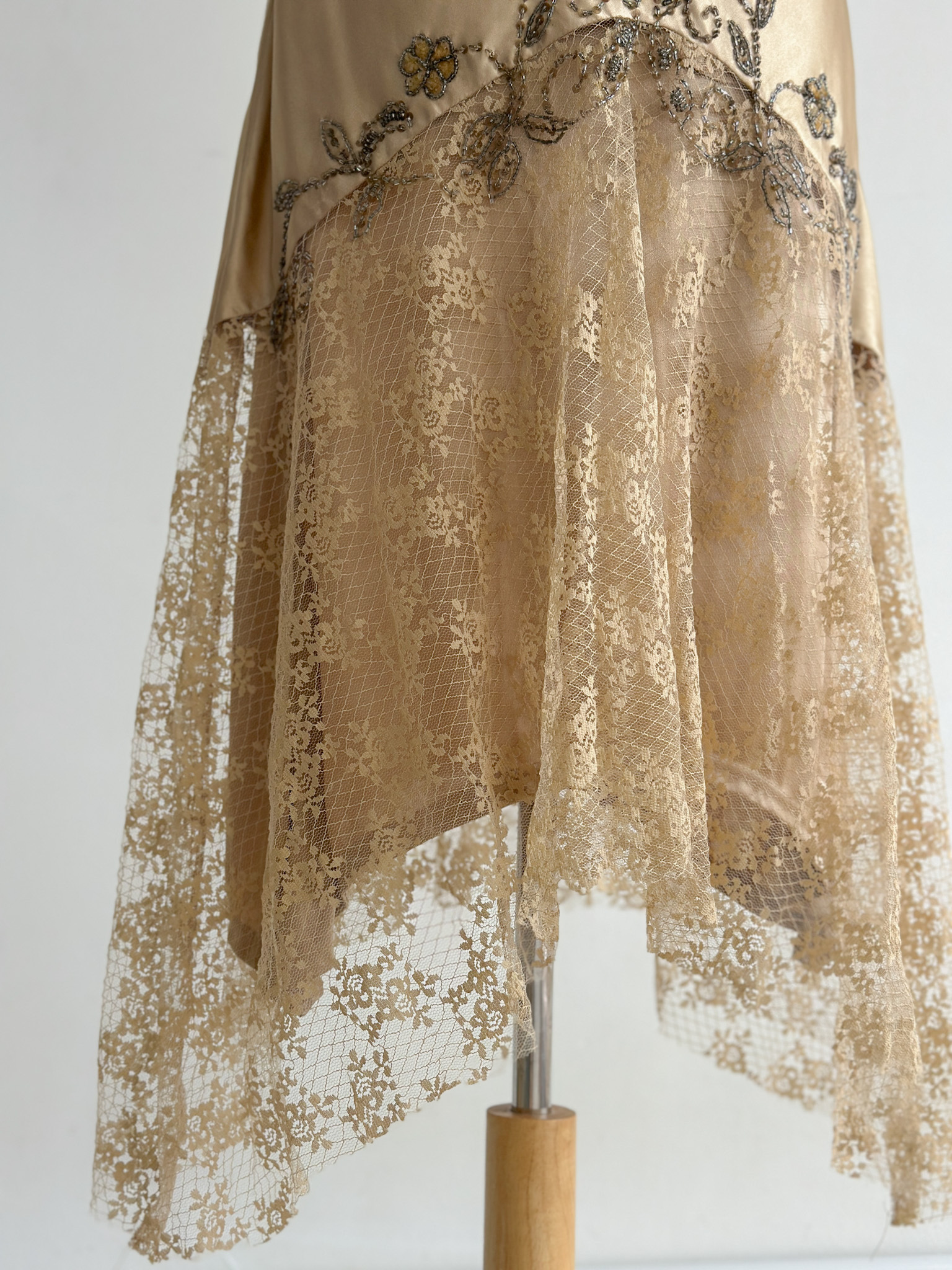 C64C66F2-4D5F-4BA5-B338-A899410FA477