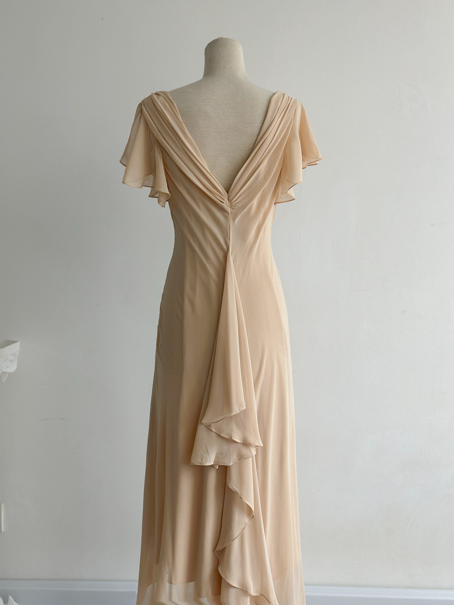 4A3891C0-D527-4A36-95D8-F4AE9A9A3EA0