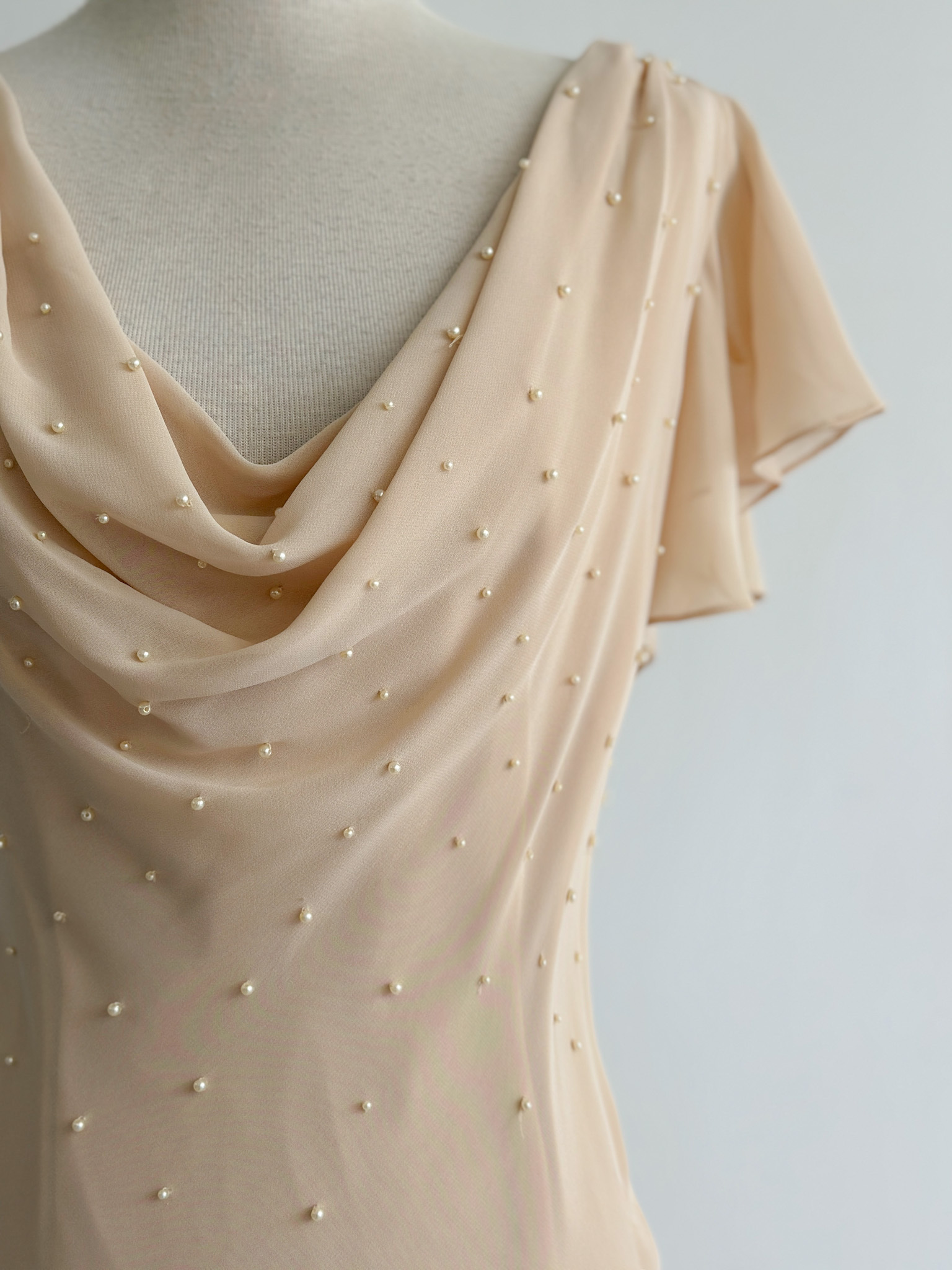 1814975F-A2D1-4654-BB3D-5BDF50D6BC03