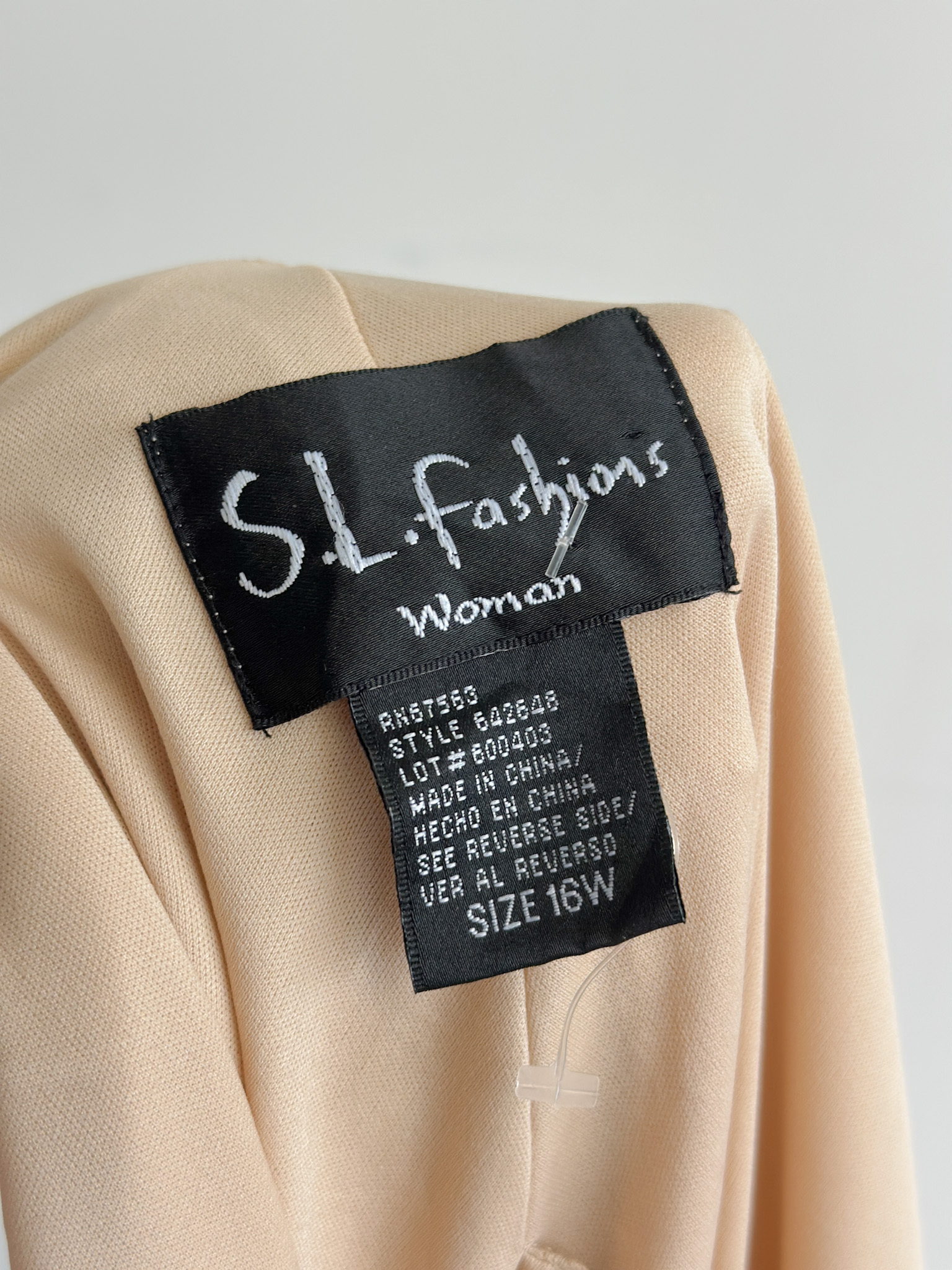 8DE07C8E-38D2-446D-8C5E-E2877649371C