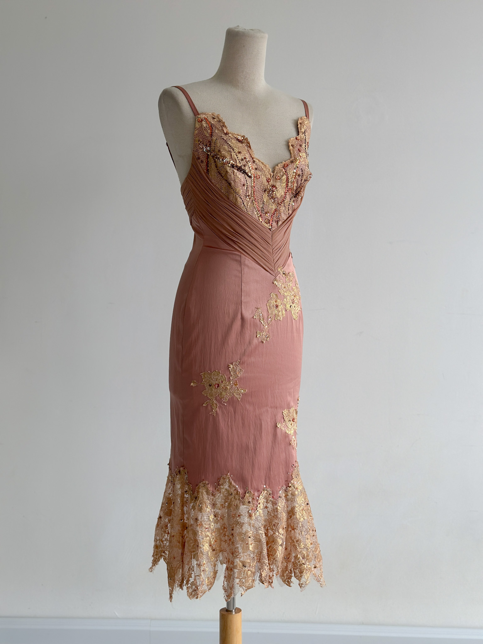 AA9EC1DC-1474-4178-B6CF-605733DE4F7B