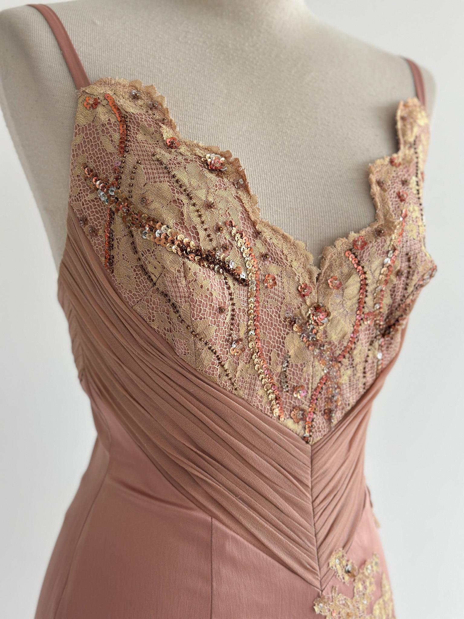 A7C06FCF-F800-4400-98B8-20FC211D8F93