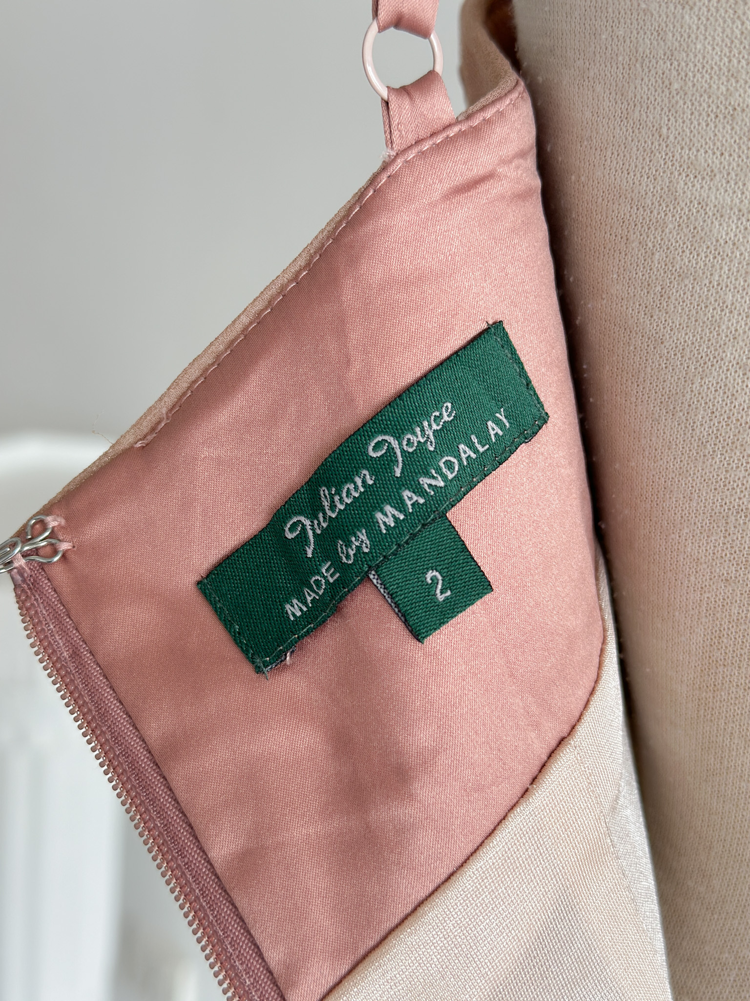 A112C8C3-445E-4584-8804-157B1DF19991