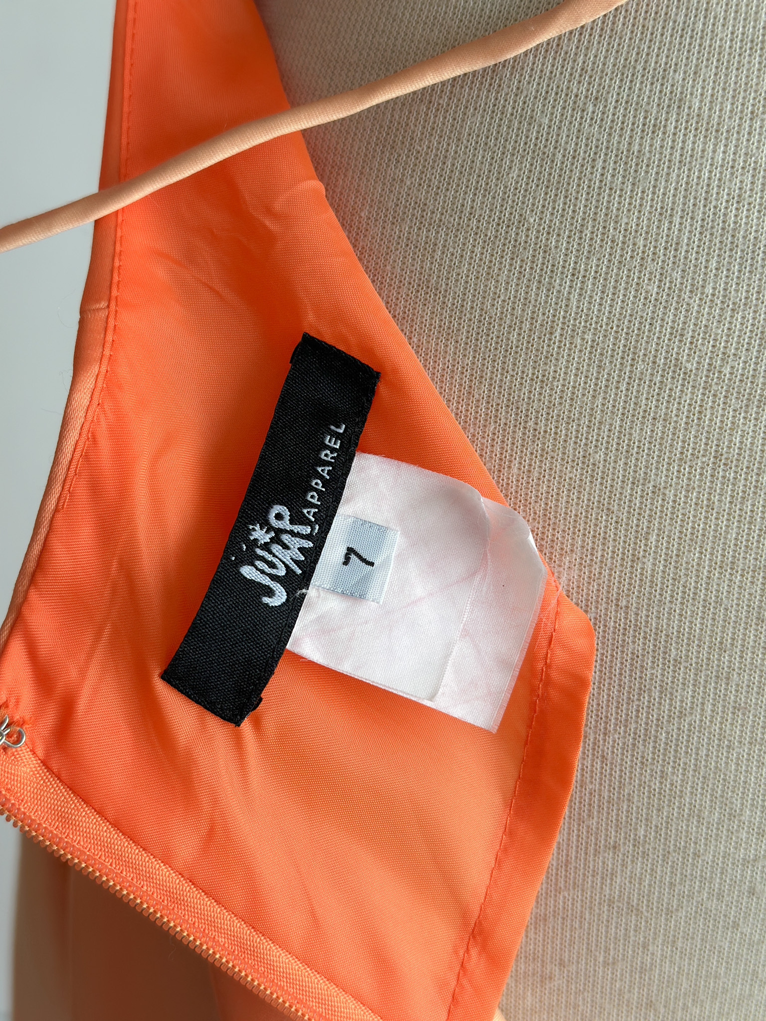 8A76D1C0-52A0-47B1-A64E-E112091AA7AA