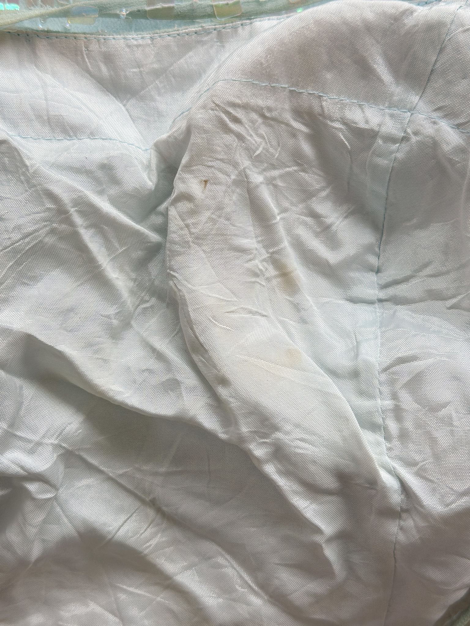 6C4DFF11-1A65-451D-BEB0-7CED24DEA3FE