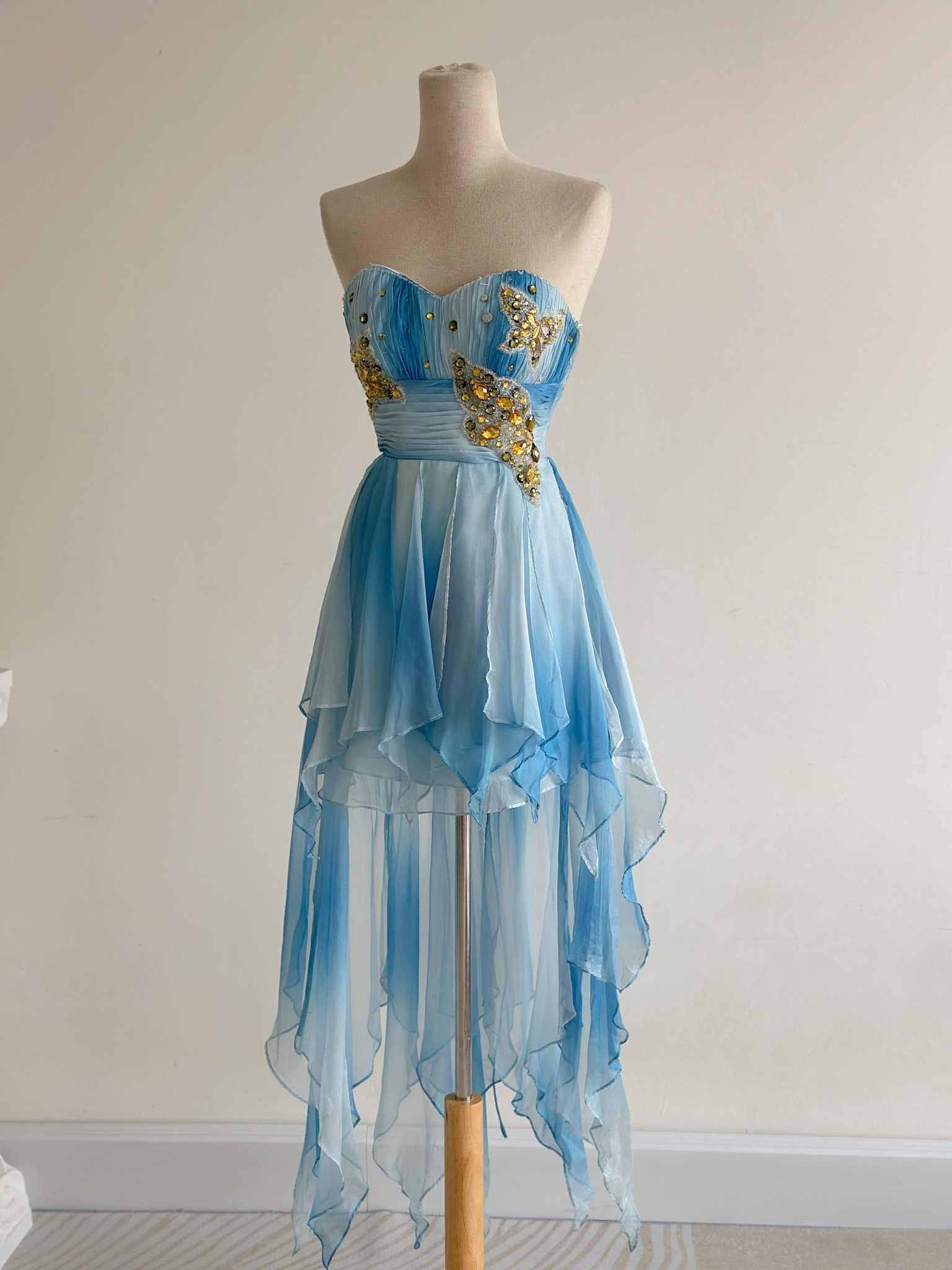 5A9C5787-DE96-49CB-93E7-A9A562E77802