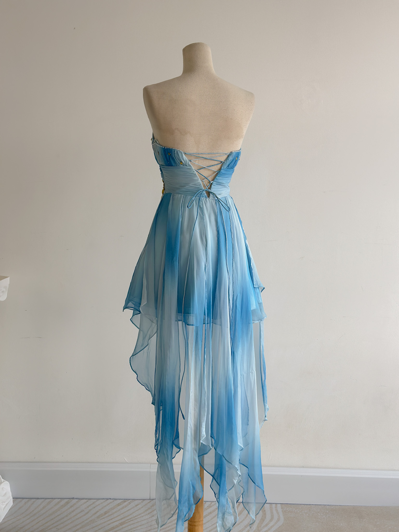 070EF291-4512-4B17-B6F4-1191803F28DB