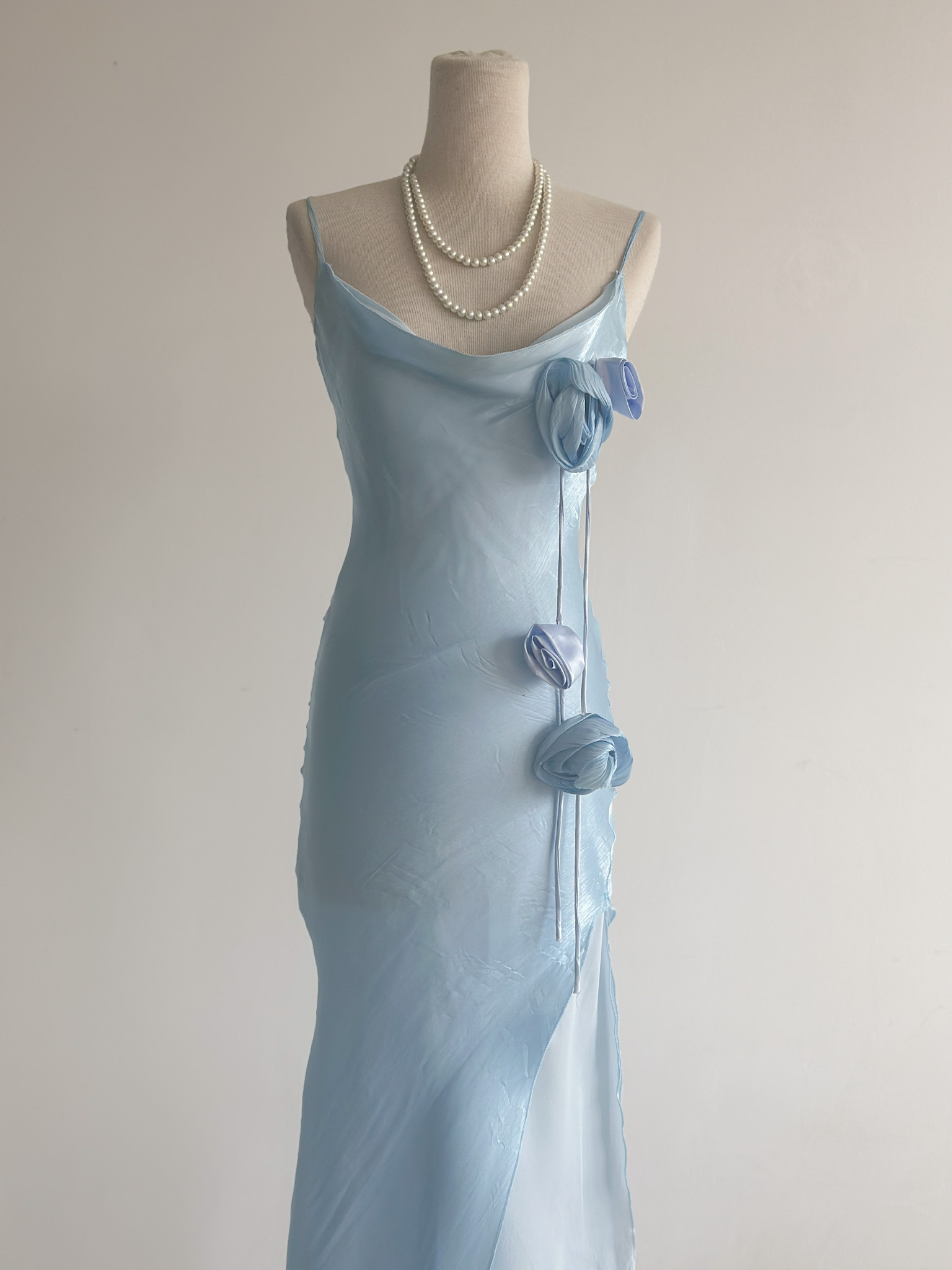 01C5060F-A15C-4BDE-B7B5-8CC000DA2394