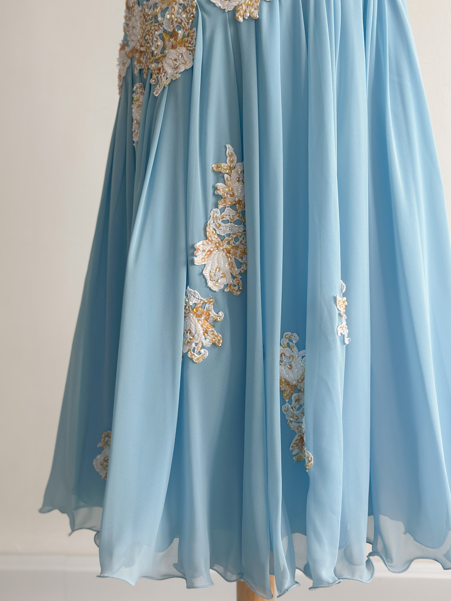 C268F803-1CFA-42AA-B7C2-563056BCCD5E