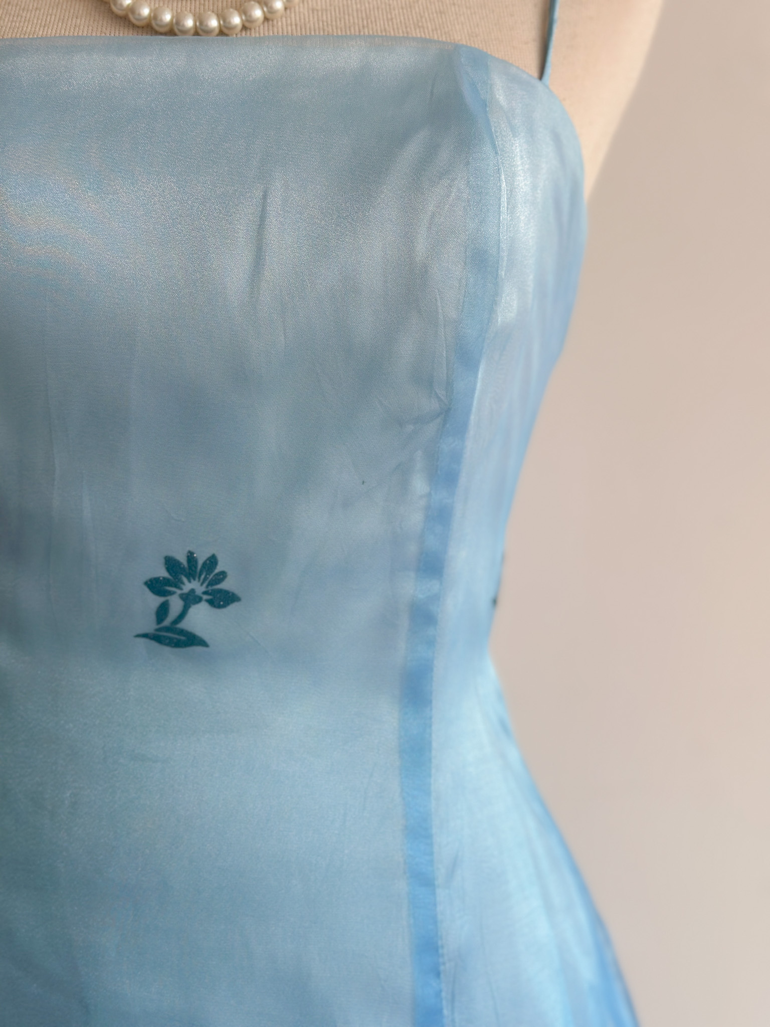 26B64944-7058-44B8-8408-88A82378121D