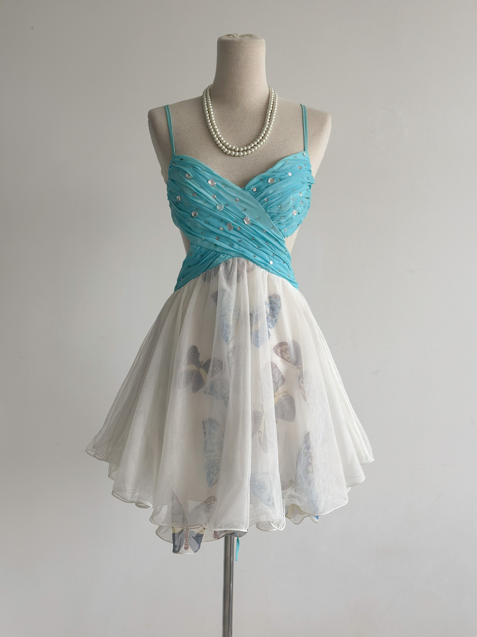 C9CE5400-A38A-47FA-AA5A-7667D59E3344