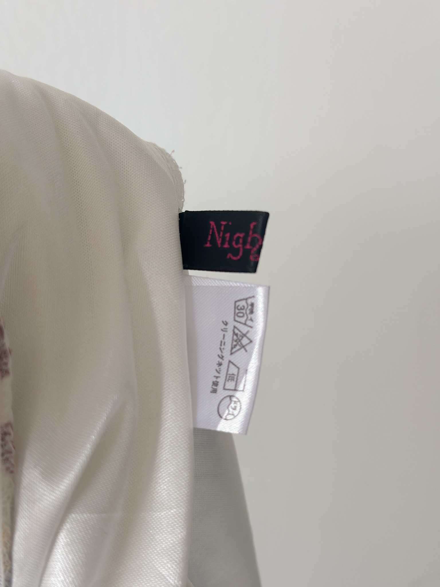 BFC51C9E-38CF-4D9B-A5D1-1A15307AE22F