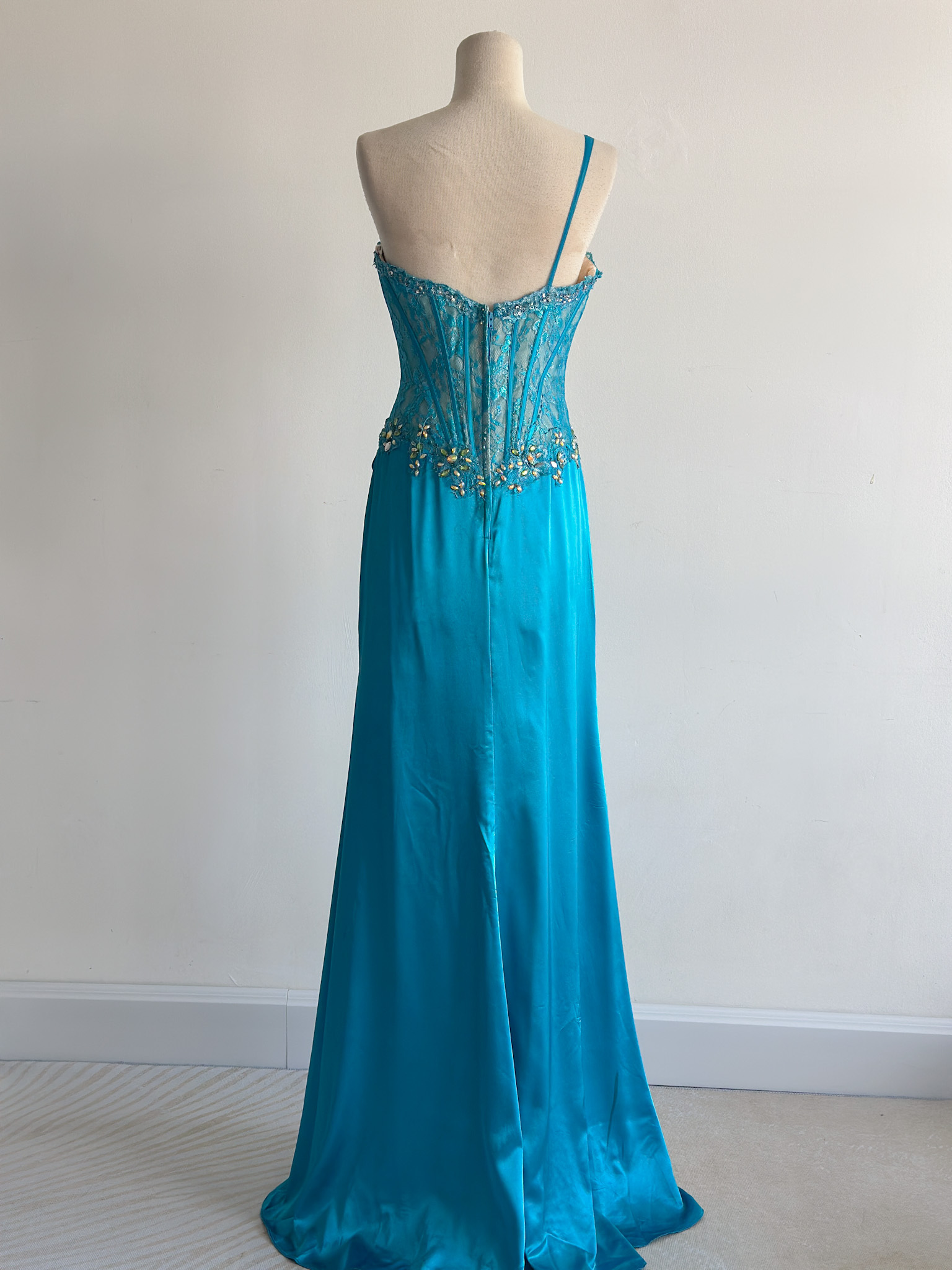 17B273EF-6F06-421B-9ED0-21C1BA5C3899