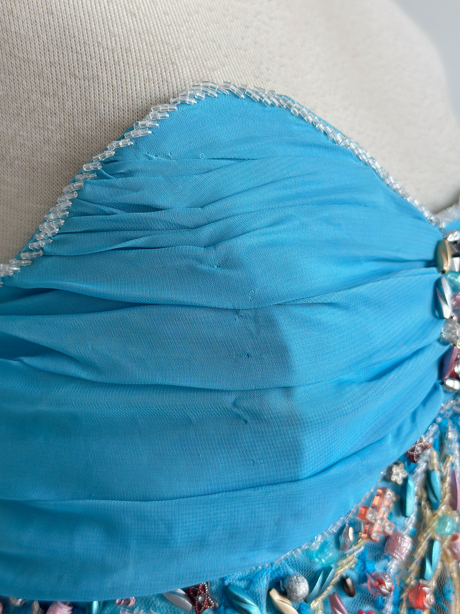 DA00B4B9-A167-43E8-906E-E806417151F8