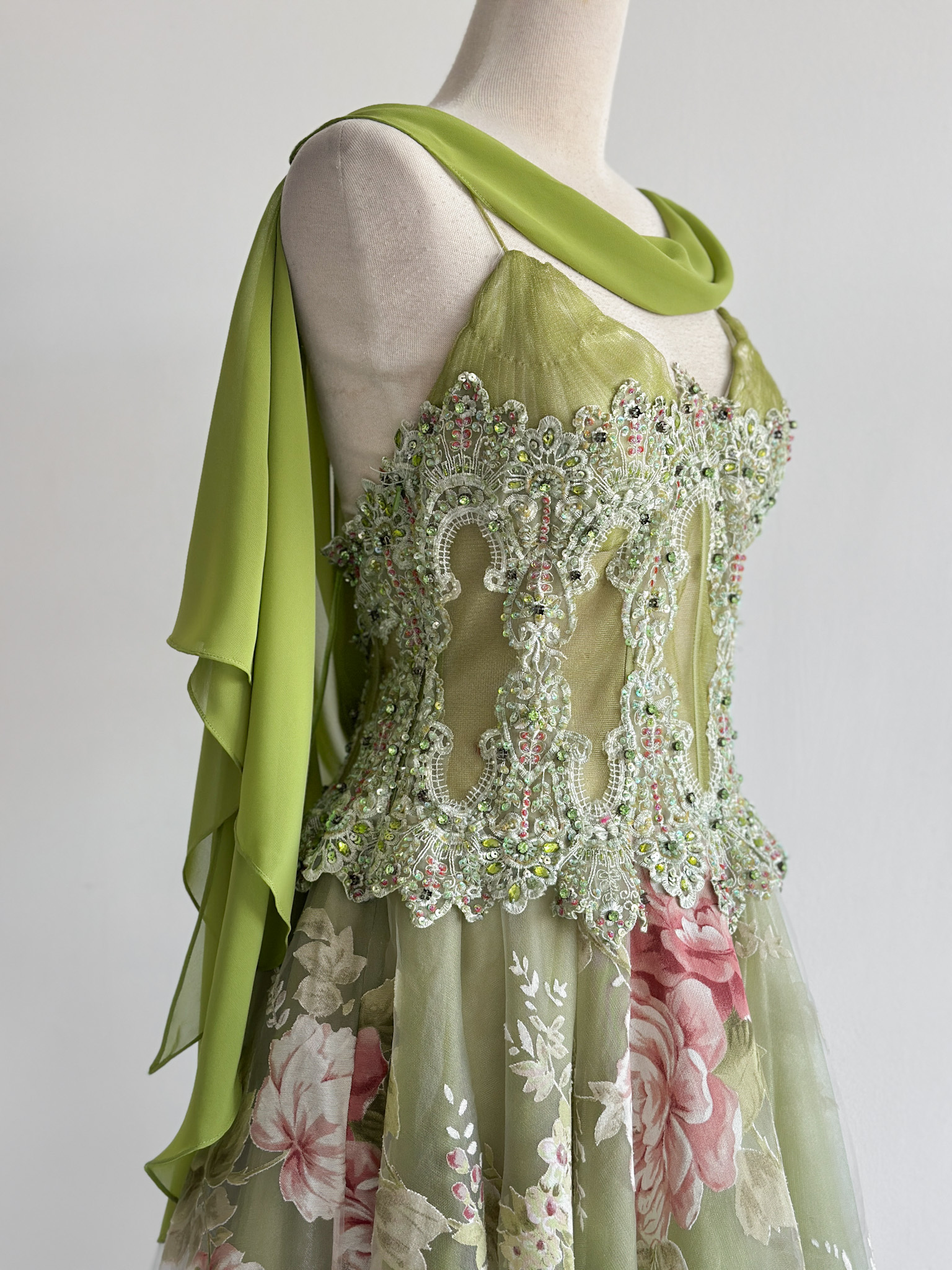 B86C2D19-0FAD-4E27-8F8A-76F830622938