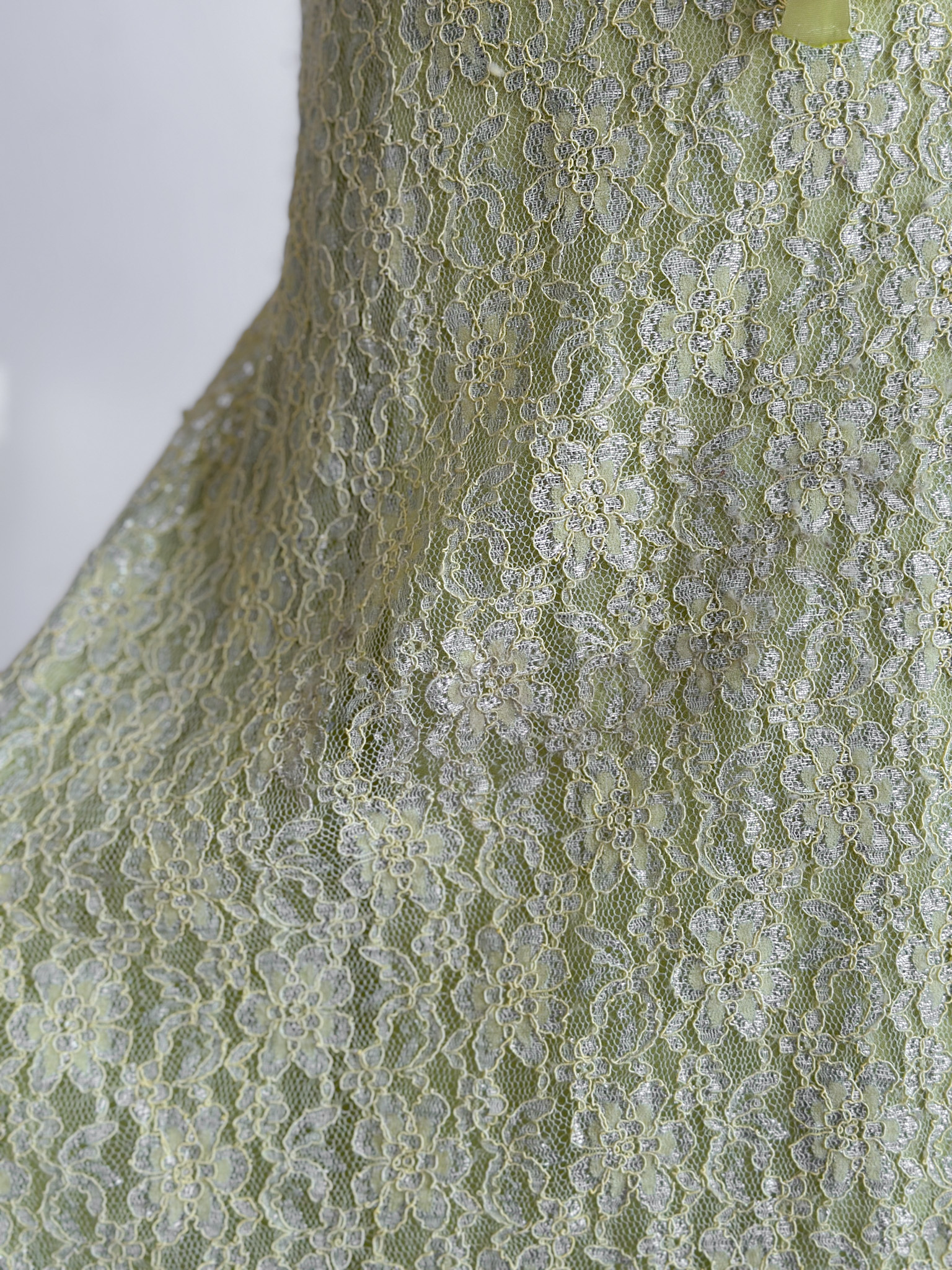 9F182D90-F5E7-4D08-B9DB-F933C039A1CD