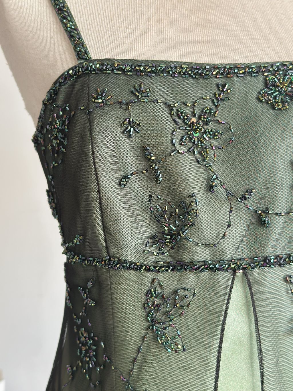 B9833A98-67E5-47E8-A9B6-7CA4C6A3B458