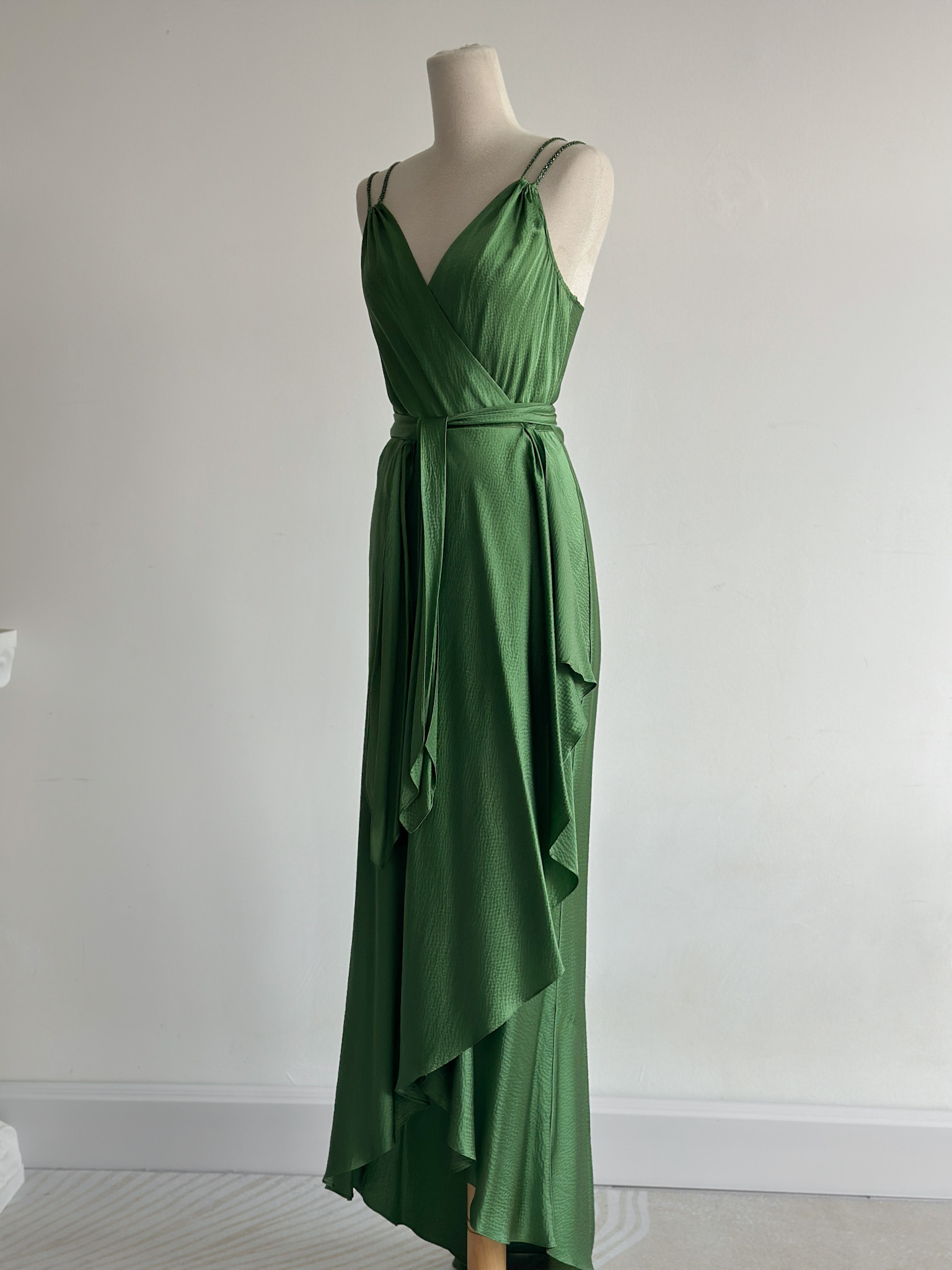 16D717B4-4F29-471C-9FE4-5F73B3AACEB1