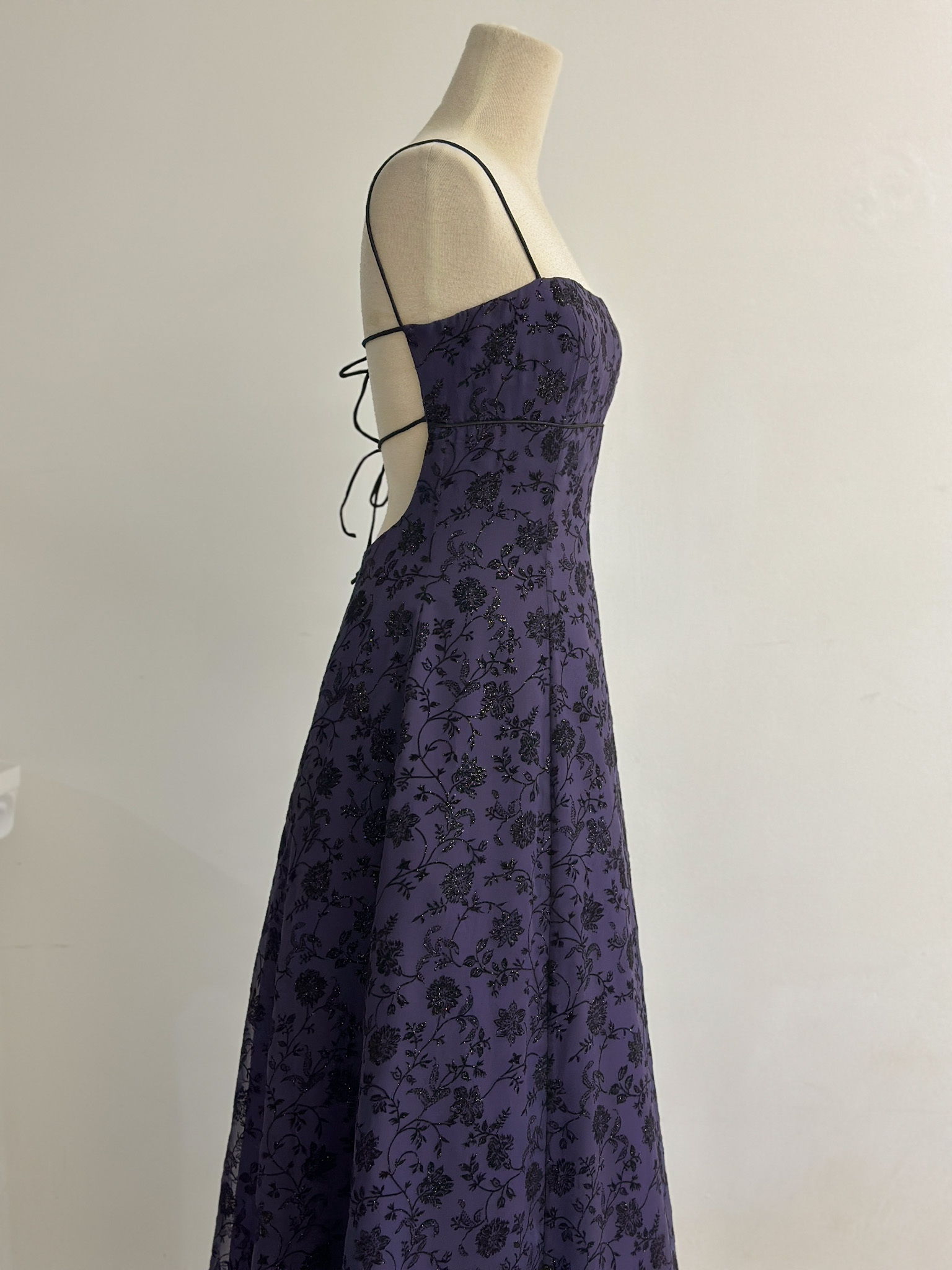 CEB801C9-DD25-4A8C-9E64-1E2527596F68