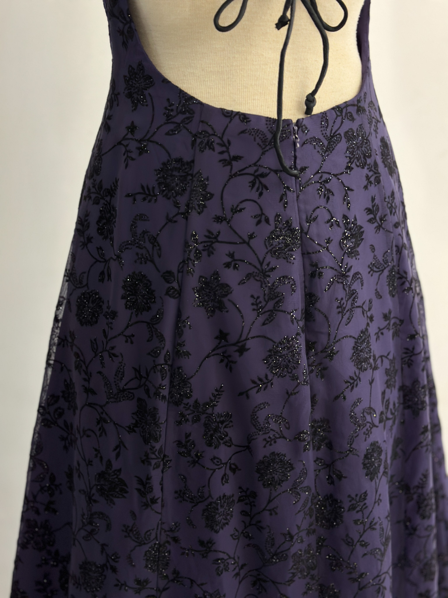 DDC083EC-6FED-4F6D-85CE-E6D412C4A46E