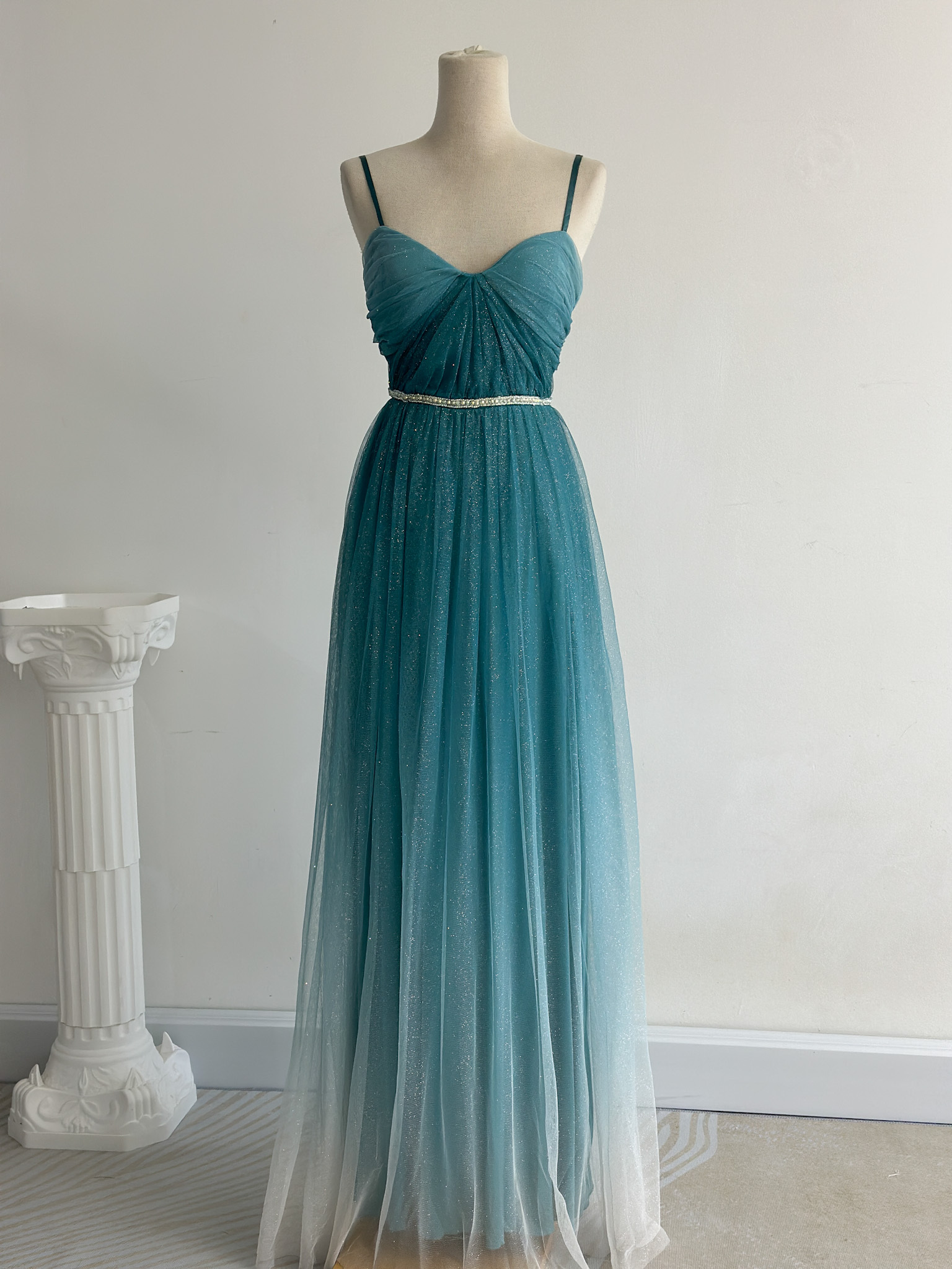 16CB930D-4E9C-410A-AAAF-FC430ACC40D8