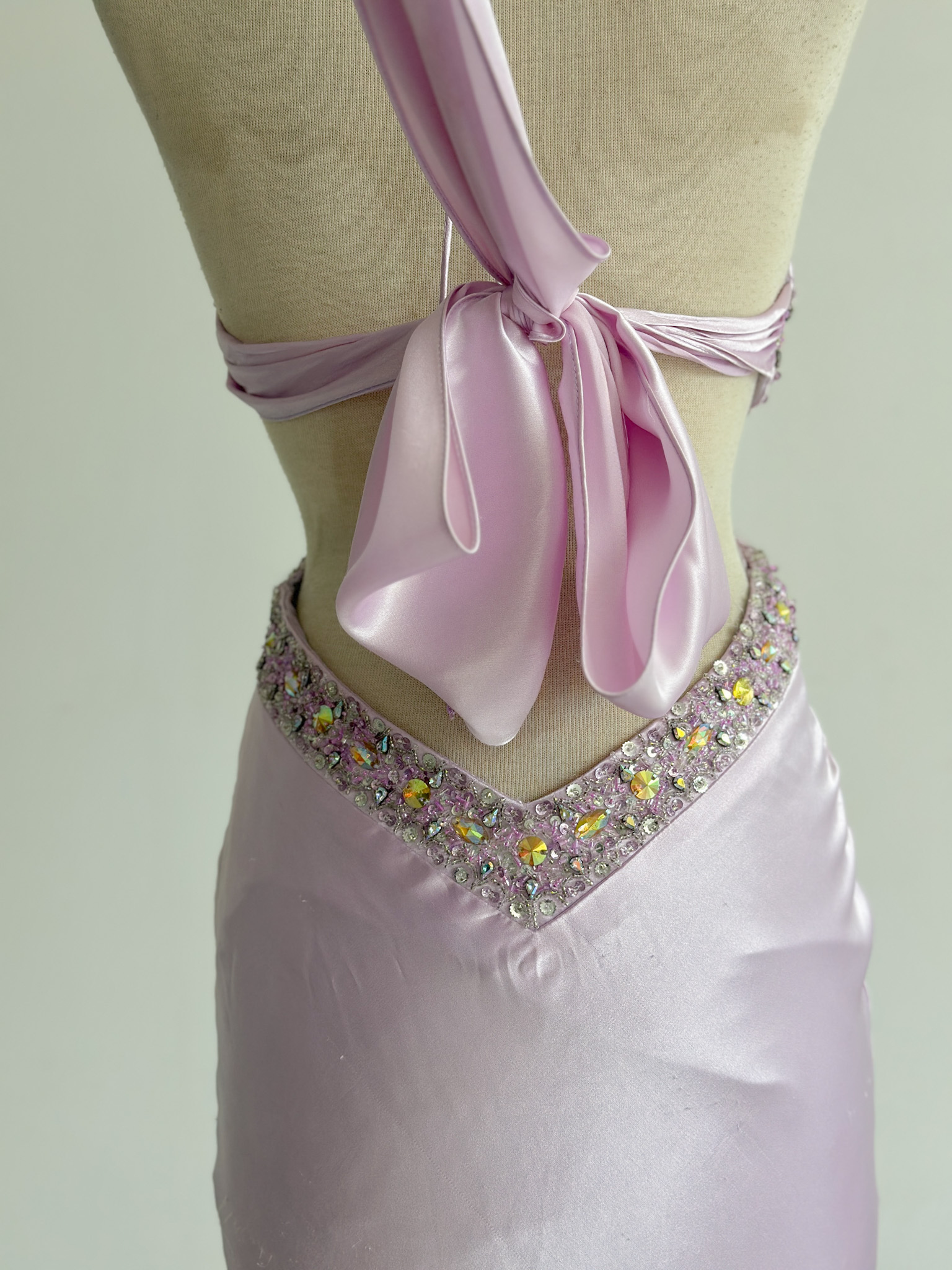 C2B78963-6FDF-40F8-83F3-CFEA65FEF19A