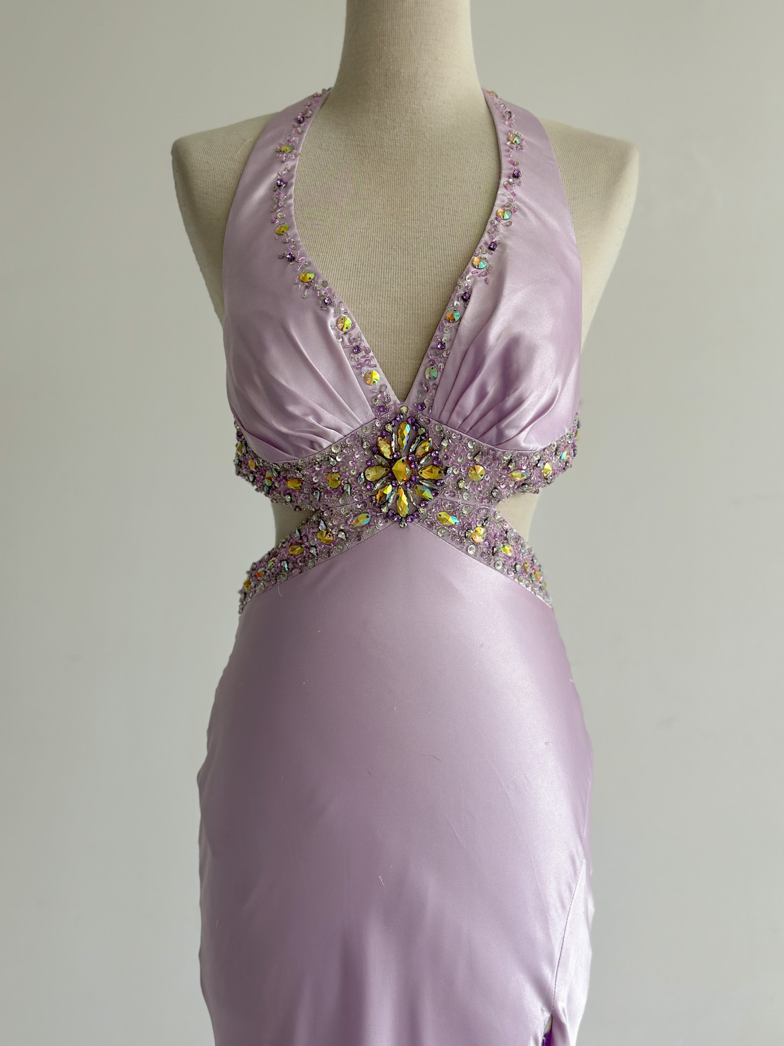 6A1BFE3B-5E85-400F-9FC2-C55D8FD7A2A0