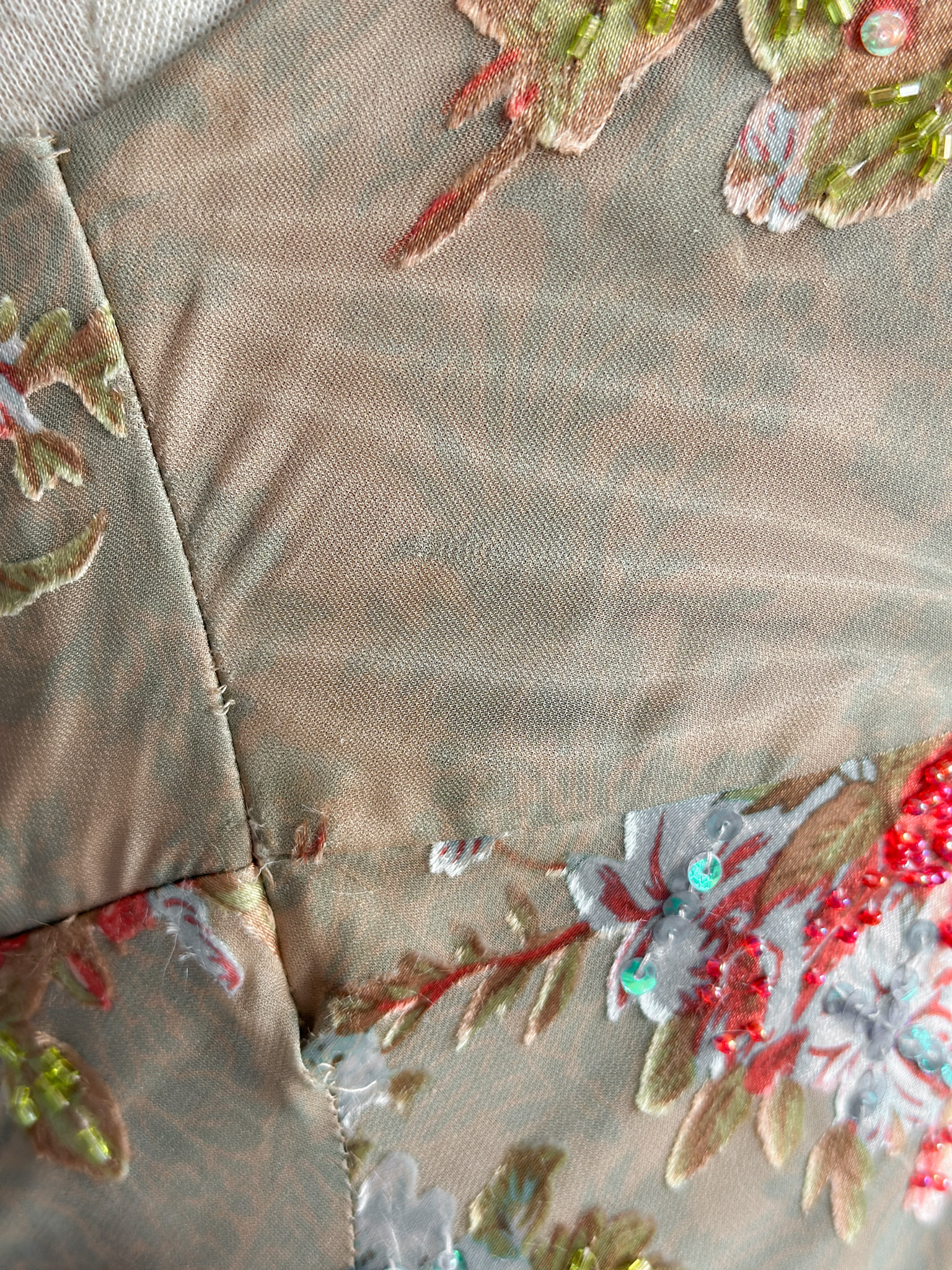 43C33C65-7BAC-4F16-B353-735C90A7EDD3