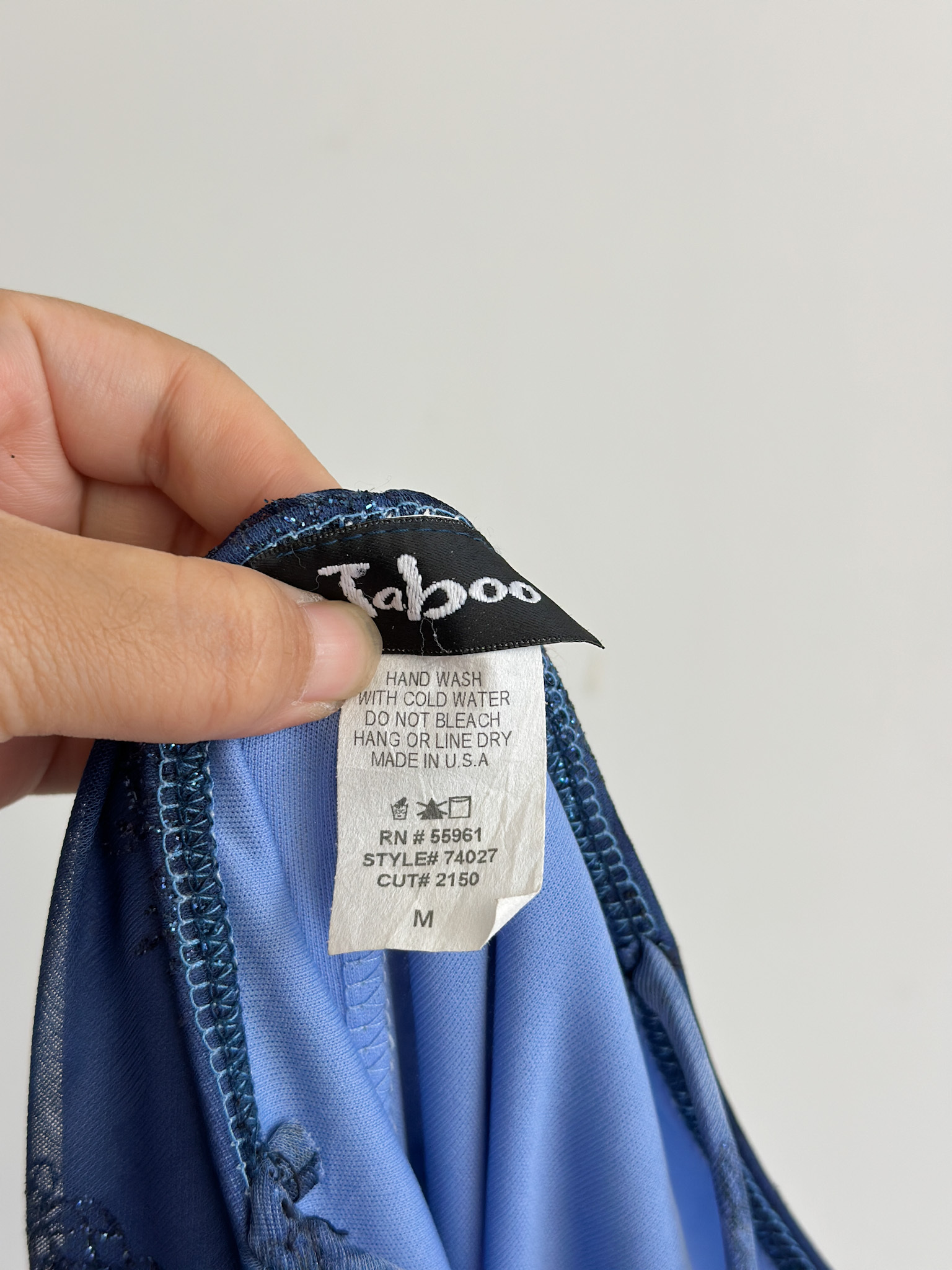 76517482-8403-4241-B0BC-696807070147