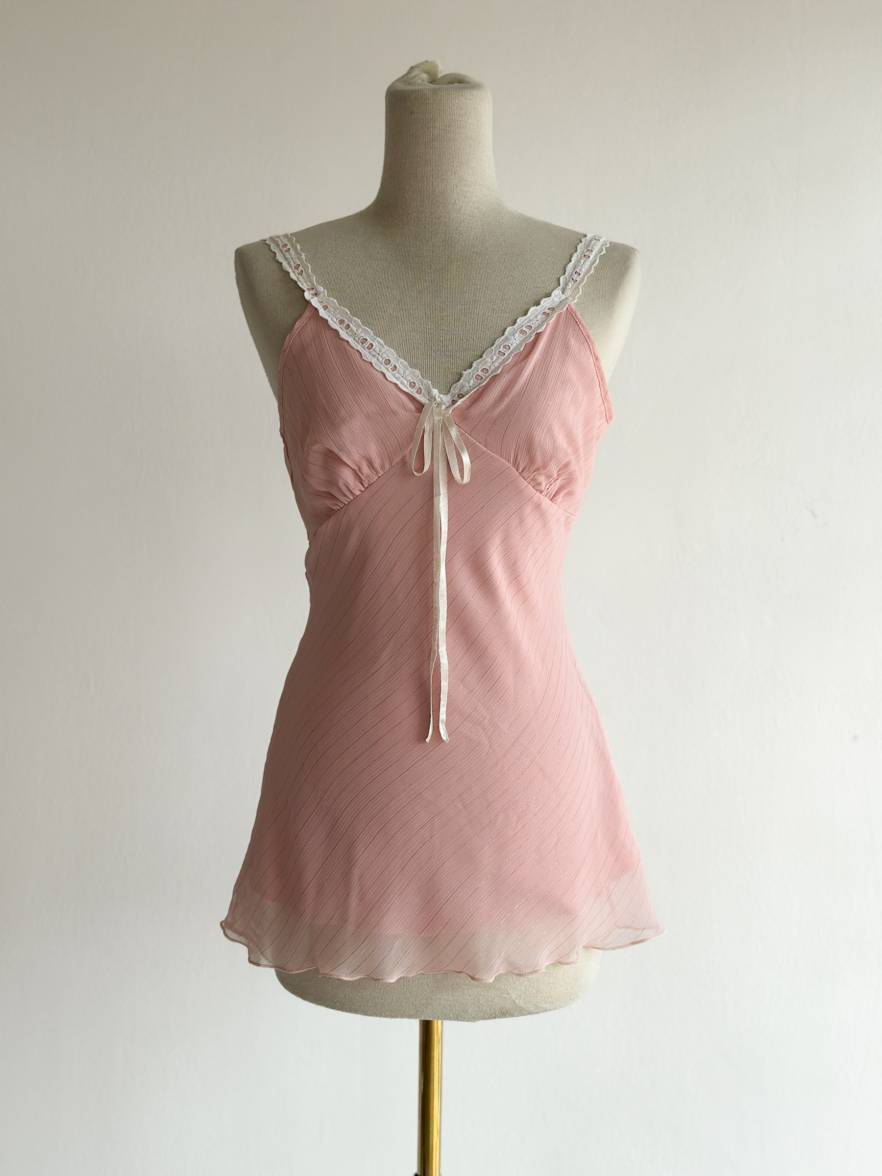 7D5BBC13-3CEA-4EAA-A6E4-7B7E93D22833