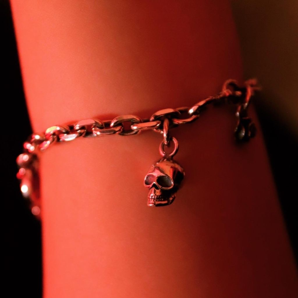 DF0CA1DE-05BF-4D03-81C8-774443B24625