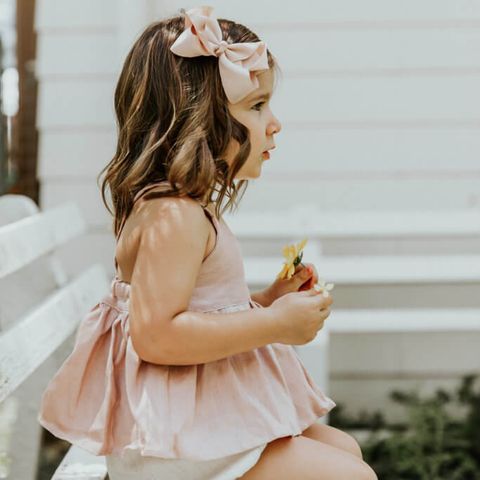 Clip bow Medium - Nude.jpg