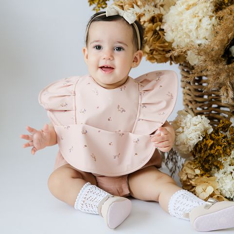 Posy with wings 5.jpg