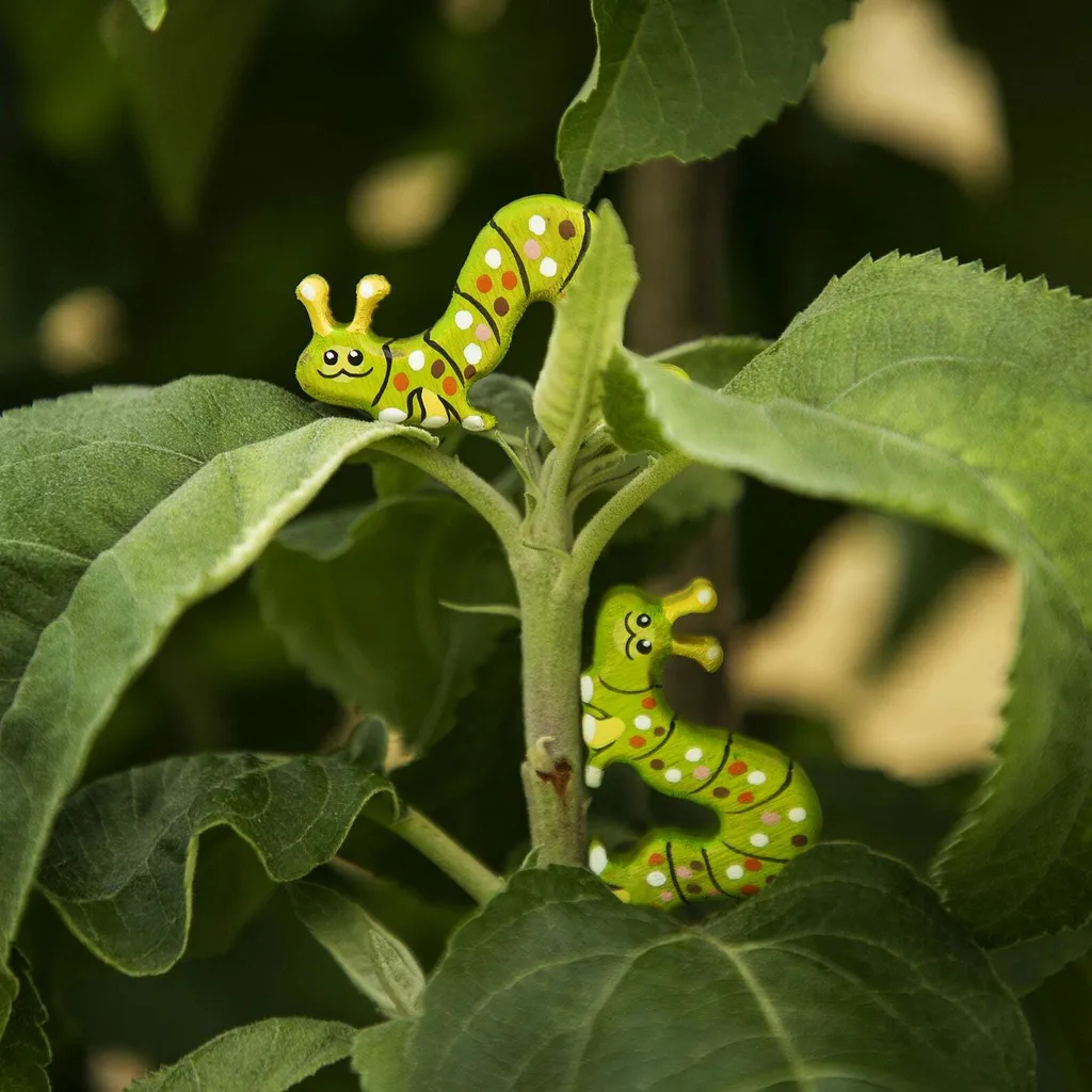 Caterpillar2.jpg