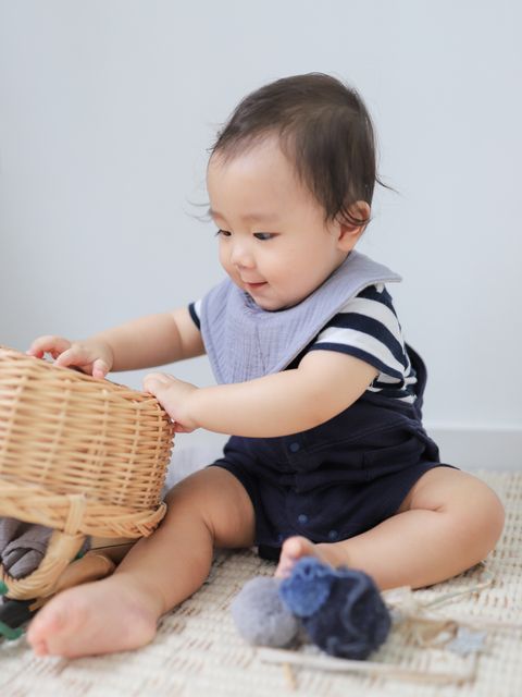 Mellow Reversible Dribble Bib - Faded cornflower french grey(2).jpg