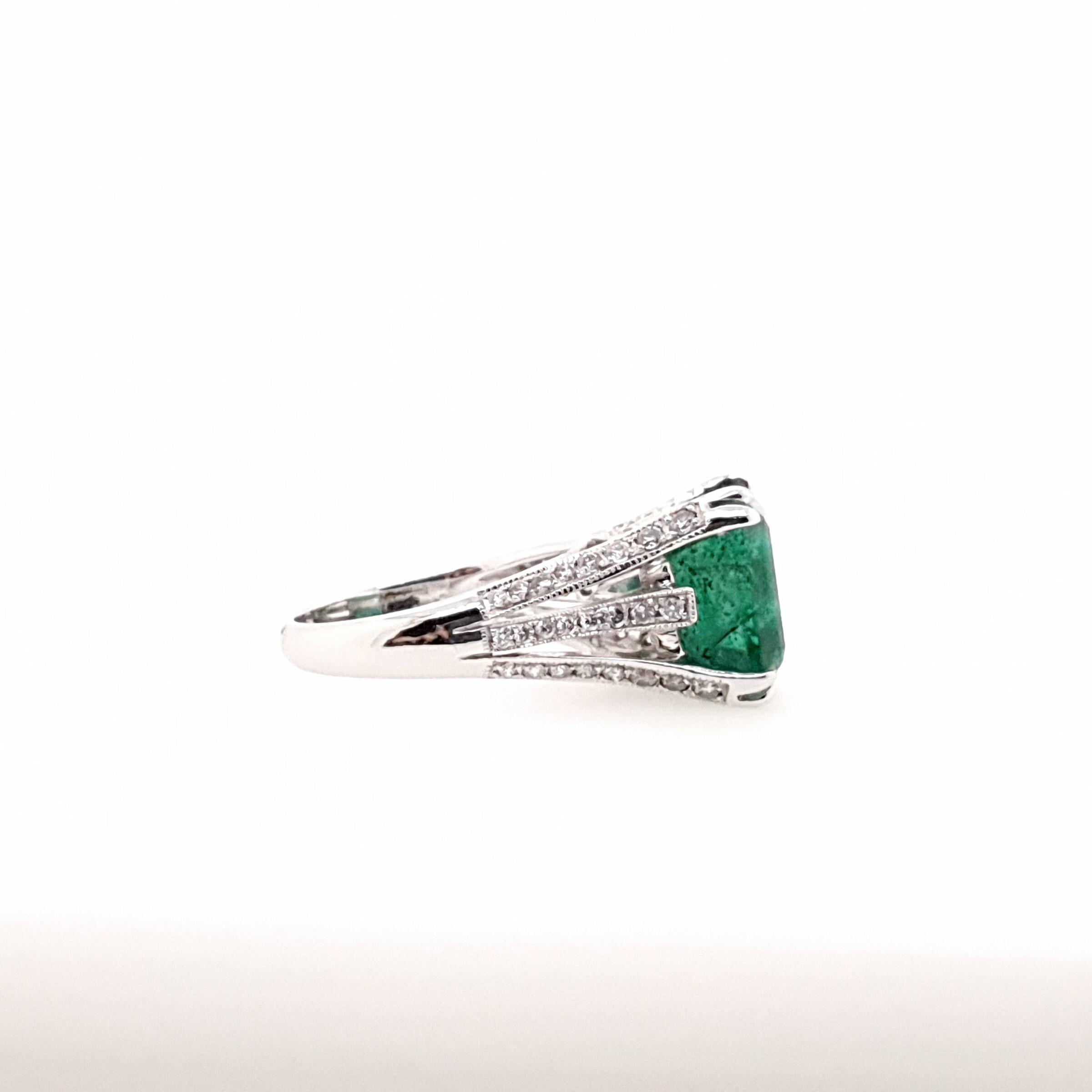 Emperor Emerald Ring_4.jpg