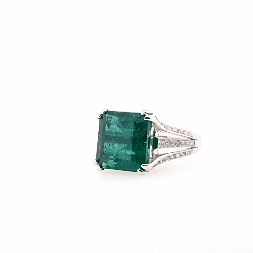 Emperor Emerald Ring_5.jpg