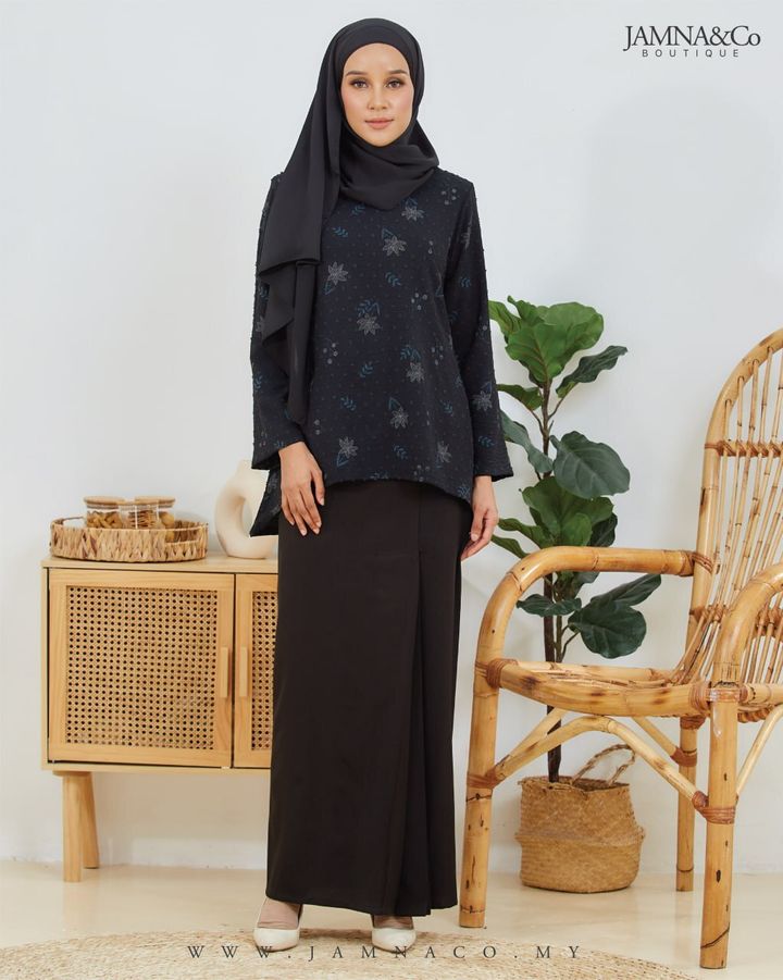 Kurung Fishtail Nerissa Black