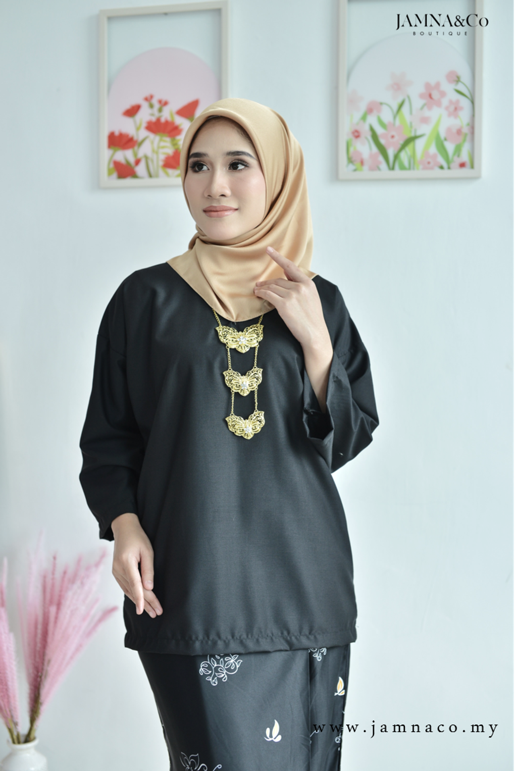 Kurung Kedah Batik Opah Top Black