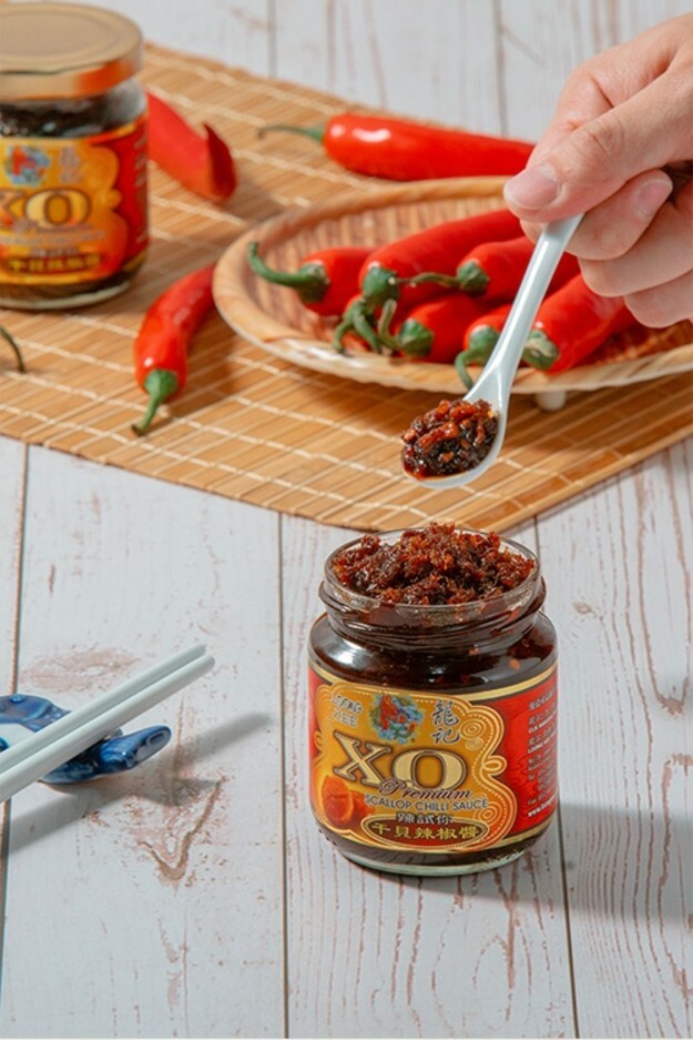 s9-xo-sauce-wide_120121125651-500x750@1x.jpg