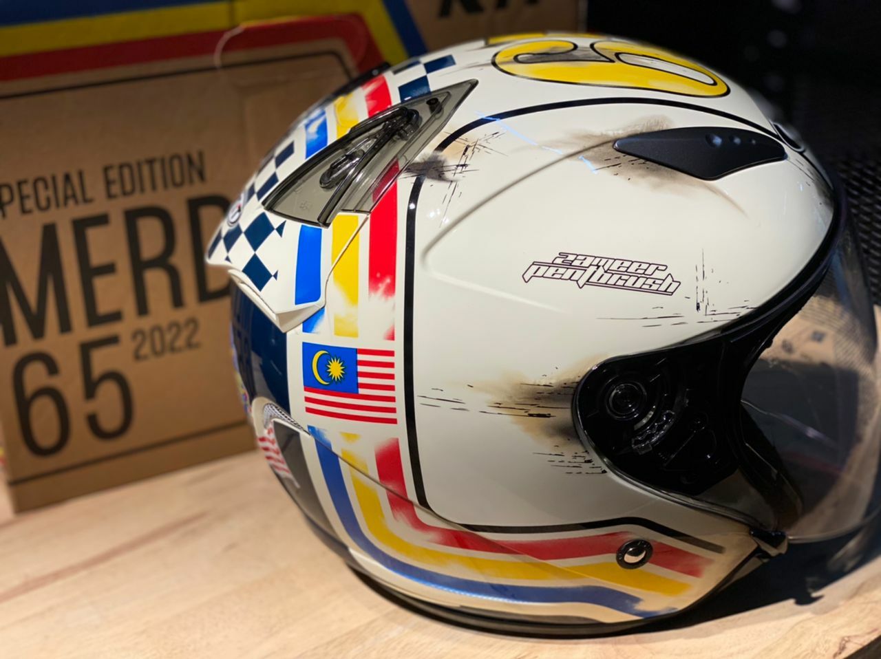 KYT HELLCAT MERDEKA 65 VANDERS HELMET