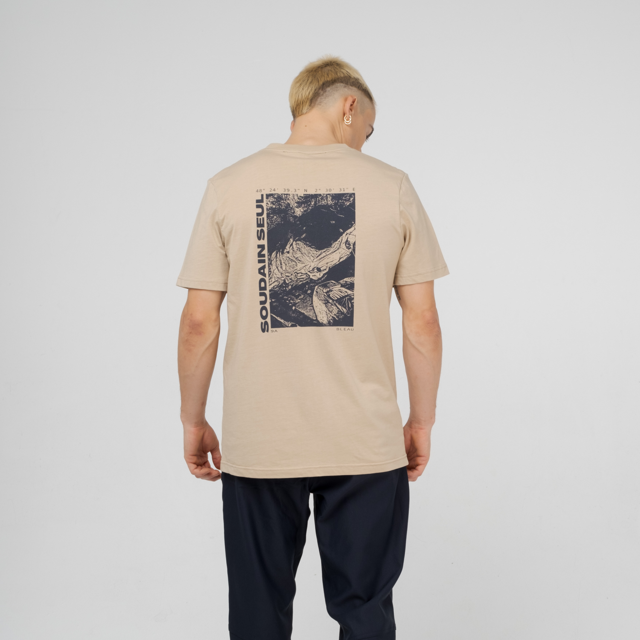 snap-product-picture-soudain-seul-tshirt-men-back