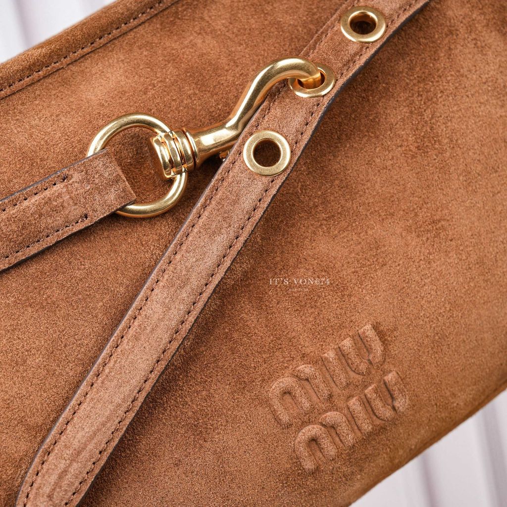 image_5E3817DA-7350-45AD-85DC-2D89456B32C6_1763545876