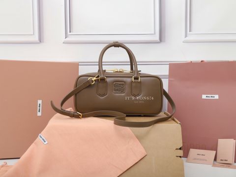 image_9573EBF3-4727-4783-BC76-456B8D76750A_1763550463