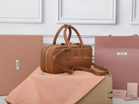 image_FC5562C7-B1A3-4ED9-999A-B99A24BE2EA2_1763550713