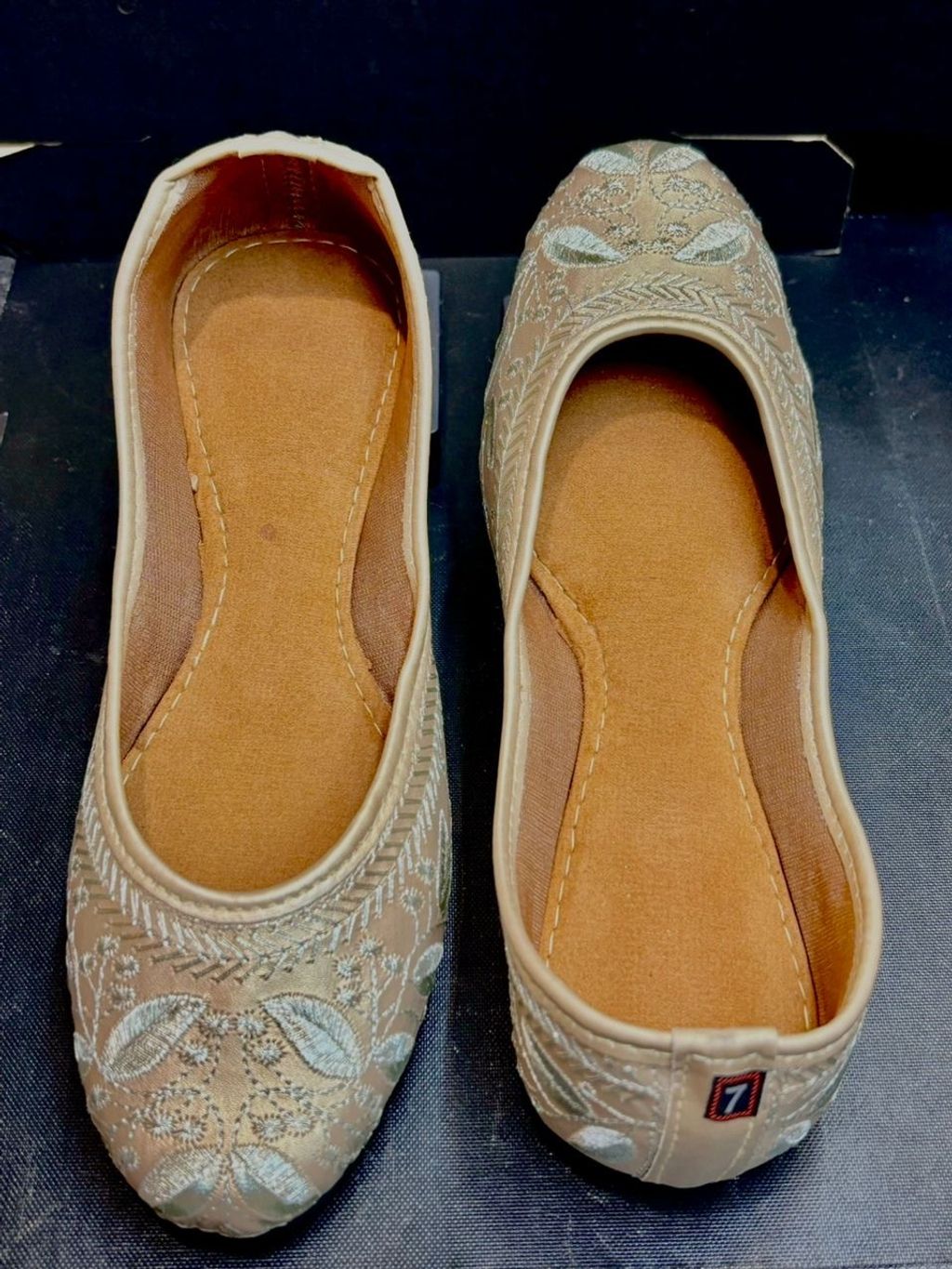 589c5aa1-7e7b-4e4d-8c58-cbfce7d24c40