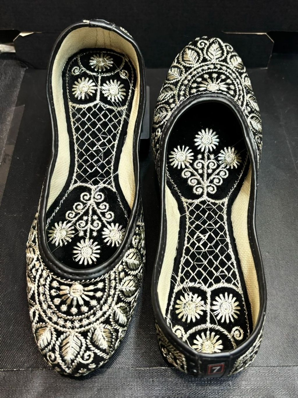 09d060ff-f1cf-4c08-bddf-8e191b6eb12c